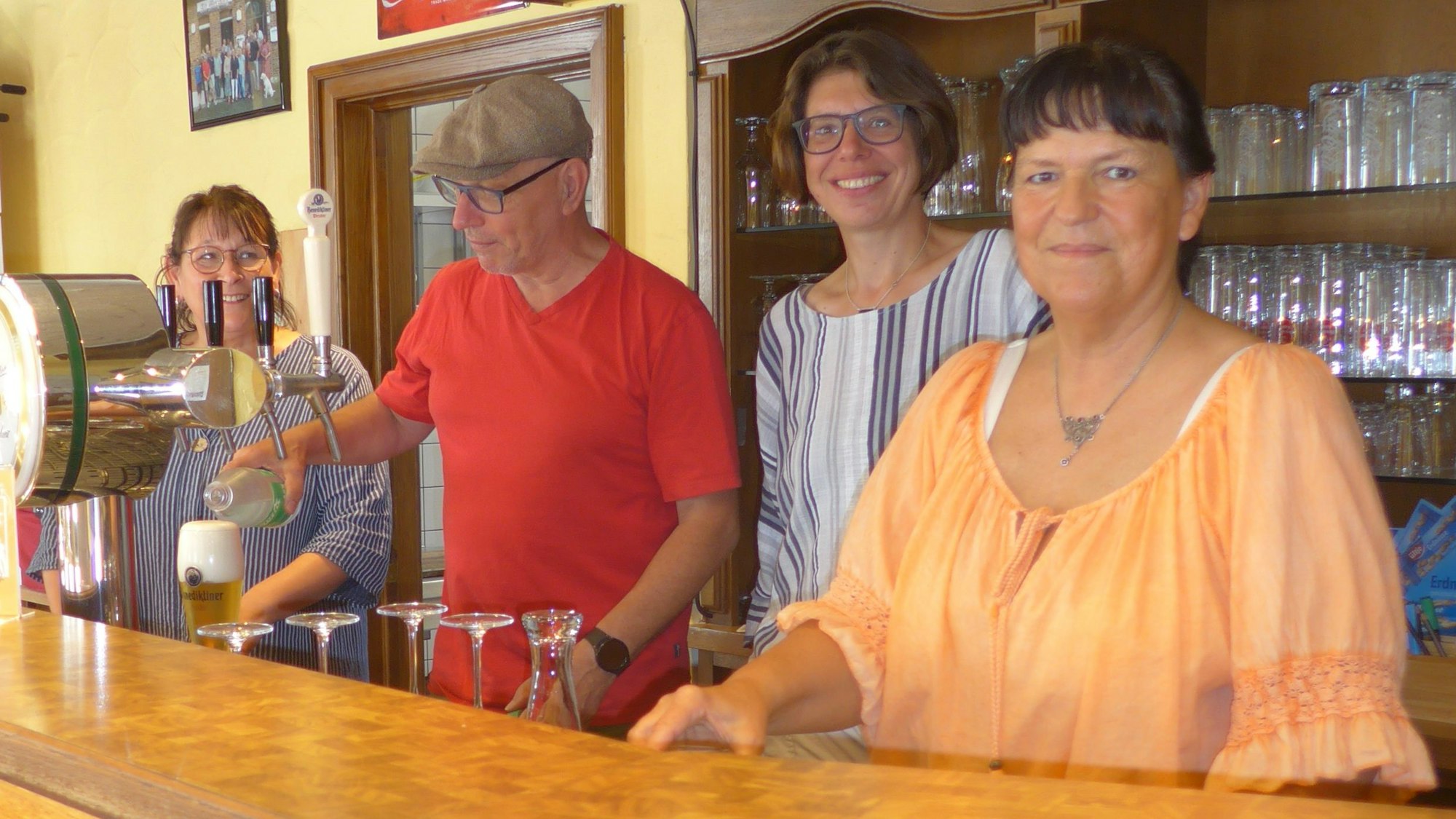 Mehr als nur eine Kneipe: „Die Dorfschänke“ in Rheinbach Merzbach ist ein Treffpunkt und ein Ort für Kunst und Kultur.