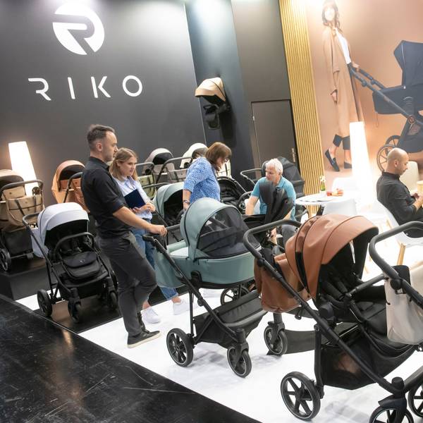 Kinderwagen auf der Messe in Köln