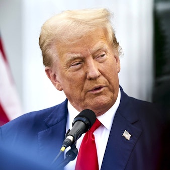 Donald Trump bei einer Pressekonferenz. Der Republikaner ist im Rennen um das Weiße Haus gegen Kamala Harris unter Druck geraten. (Archivbild)