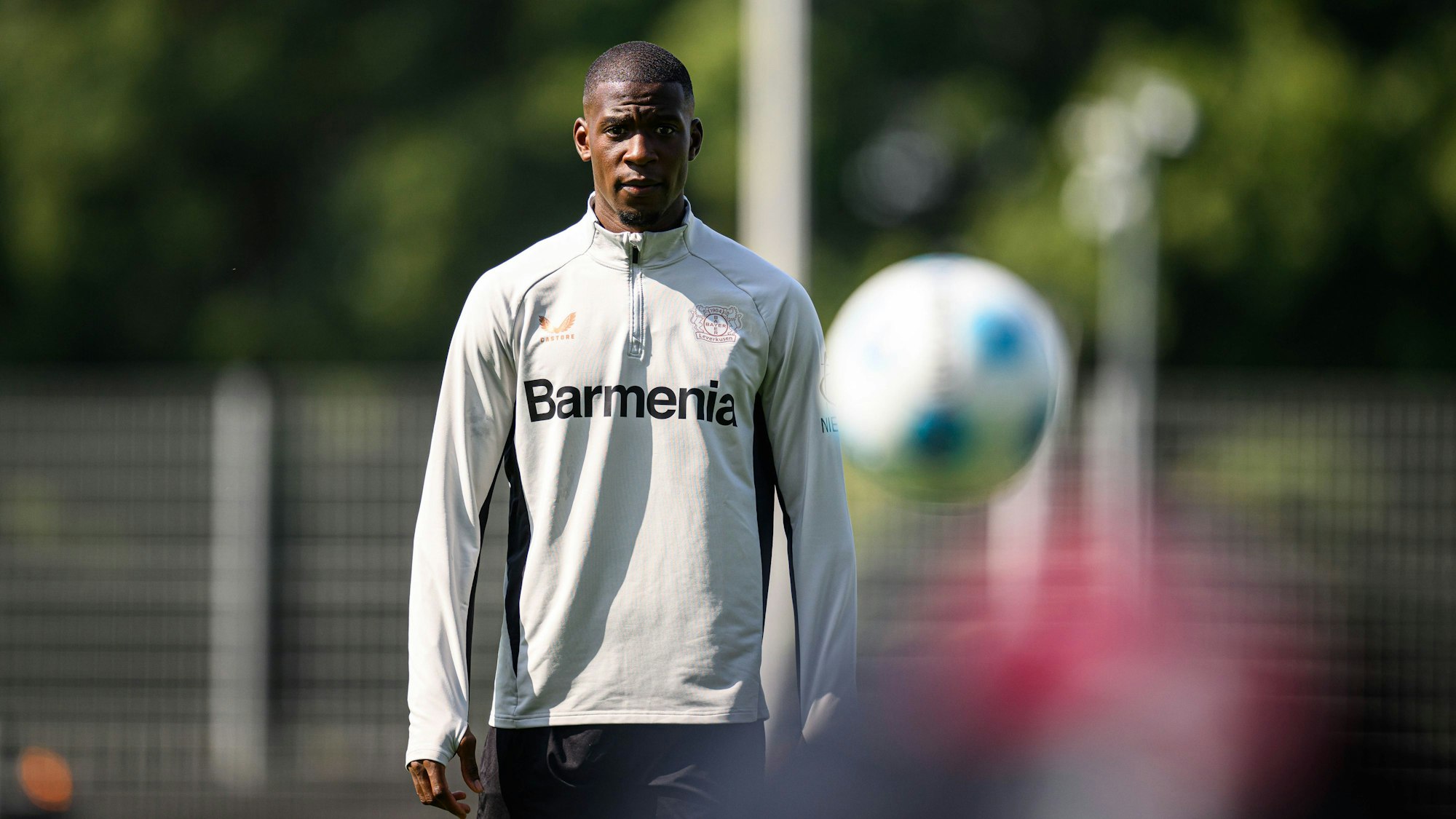 Verfolgt ambitionierte Vorhaben: Bayer-Zugang Nordi Mukiele.