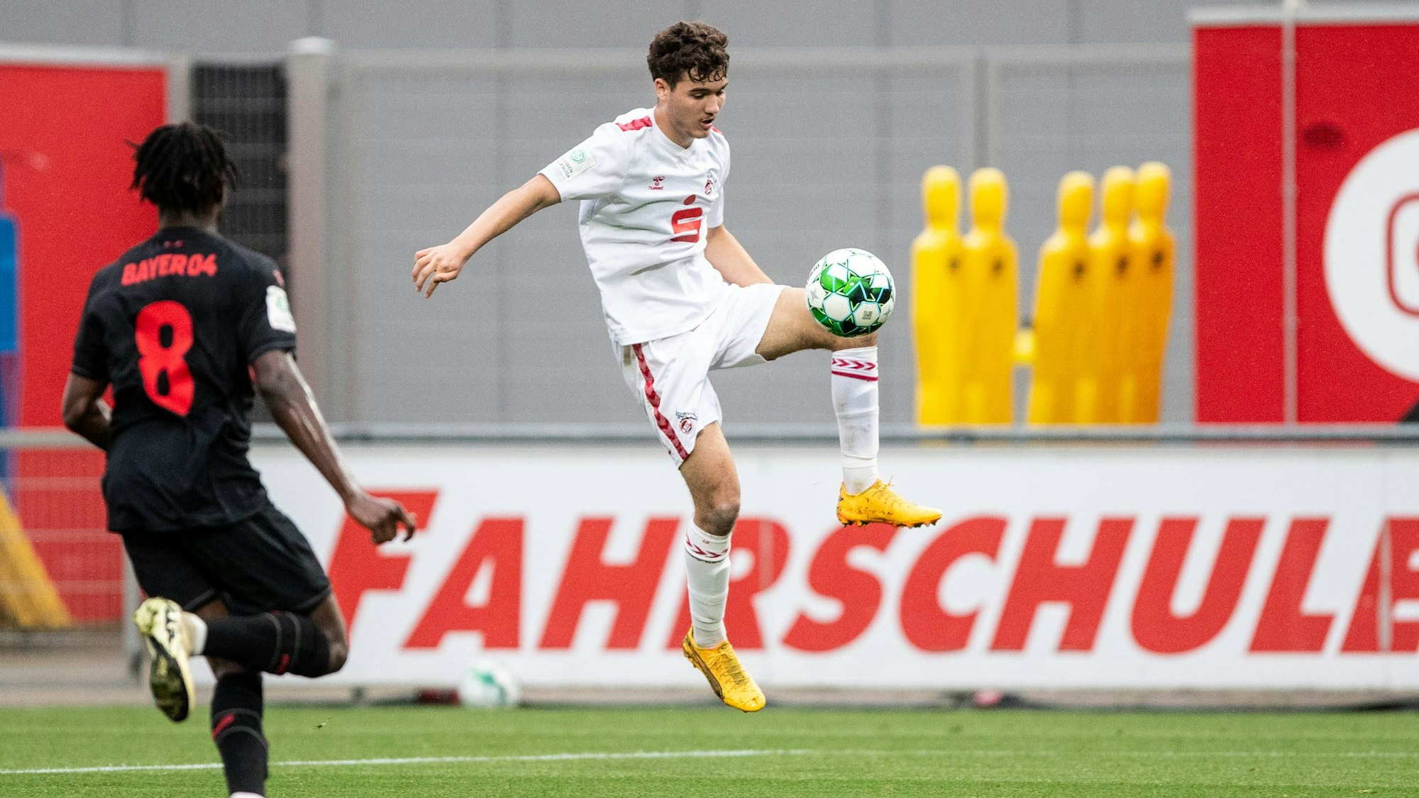 FVM-Pokal Finale A-Junioren 2024: Bayer 04 Leverkusen - 1.FC Köln 15.05.2024 Etienne Borie 1.FC Köln U19, 7 FVM-Pokal Finale A-Junioren 2024: Bayer 04 Leverkusen - 1.FC Köln Rasenplatz am Ulrich-Haberland-Stadion, Leverkusen 15.05.2024 *** FVM Cup Final A Juniors 2024 Bayer 04 Leverkusen 1 FC Köln 15 05 2024 Etienne Borie 1 FC Köln U19, 7 FVM Cup Final A Juniors 2024 Bayer 04 Leverkusen 1 FC Köln Pitch at Ulrich Haberland Stadium, Leverkusen 15 05 2024 Copyright: xBEAUTIFULxSPORTS/Buriakovx