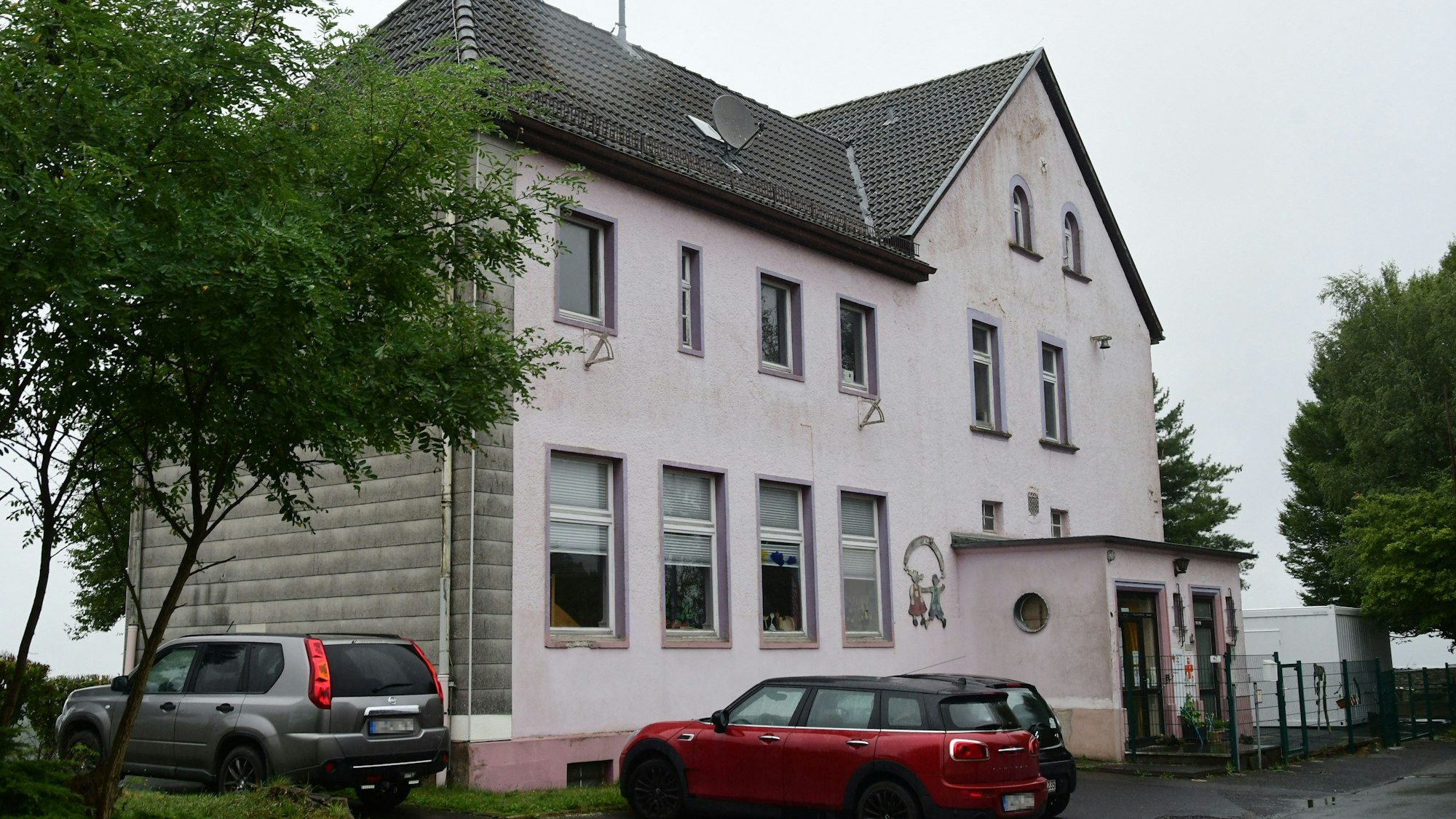 Außenansicht des Kita-Gebäudes in Effelsberg.