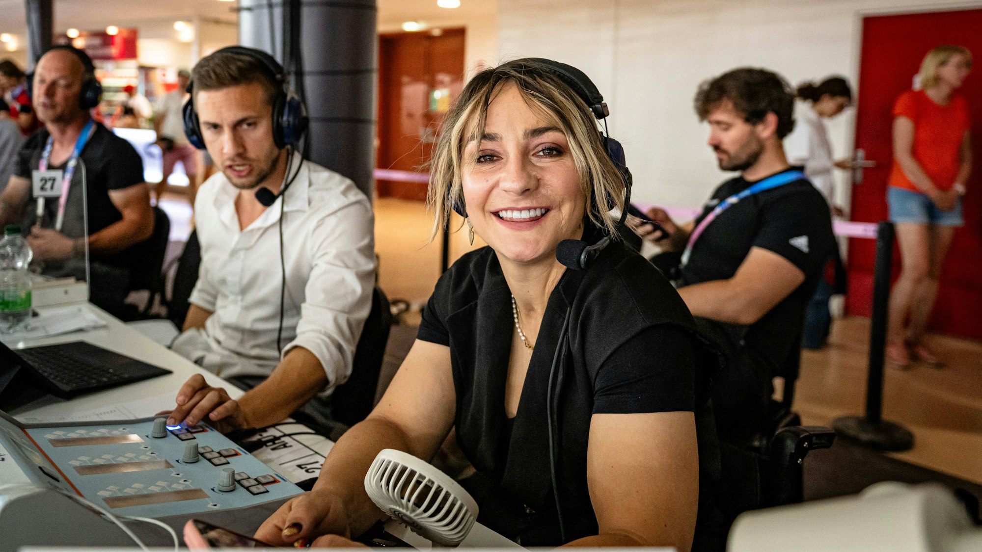 Kristina Vogel, hier als Expertin bei den Bahnrad-Events der Olympischen Spiele in Paris im Einsatz, ist seit rund sechs Jahren auf einen Rollstuhl angewisen.