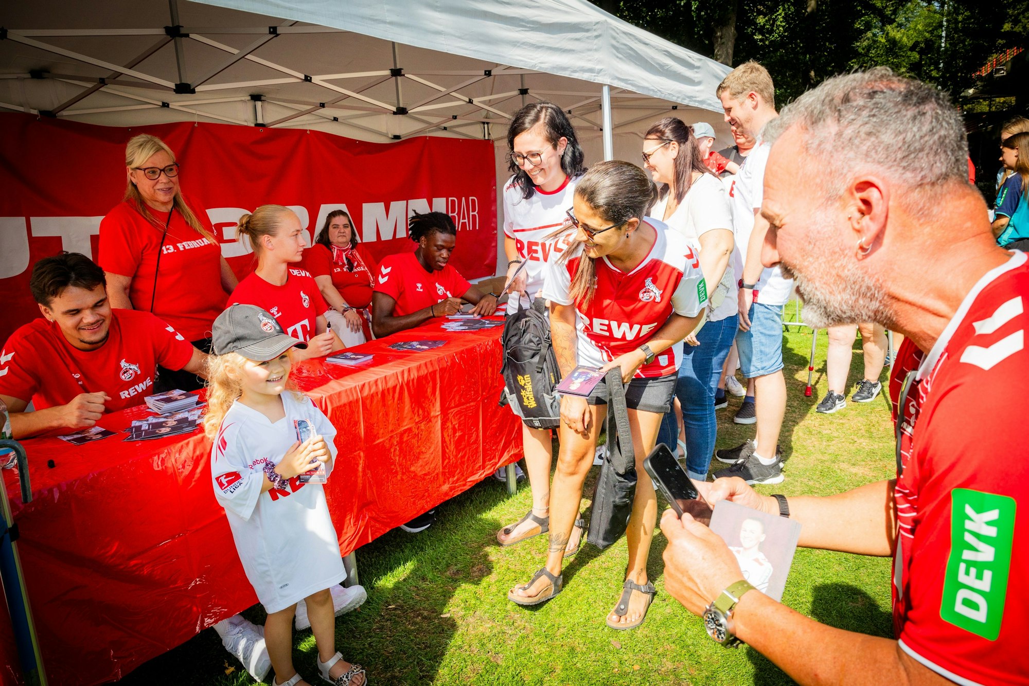 Autogrammstunde beim 1. FC Köln.
