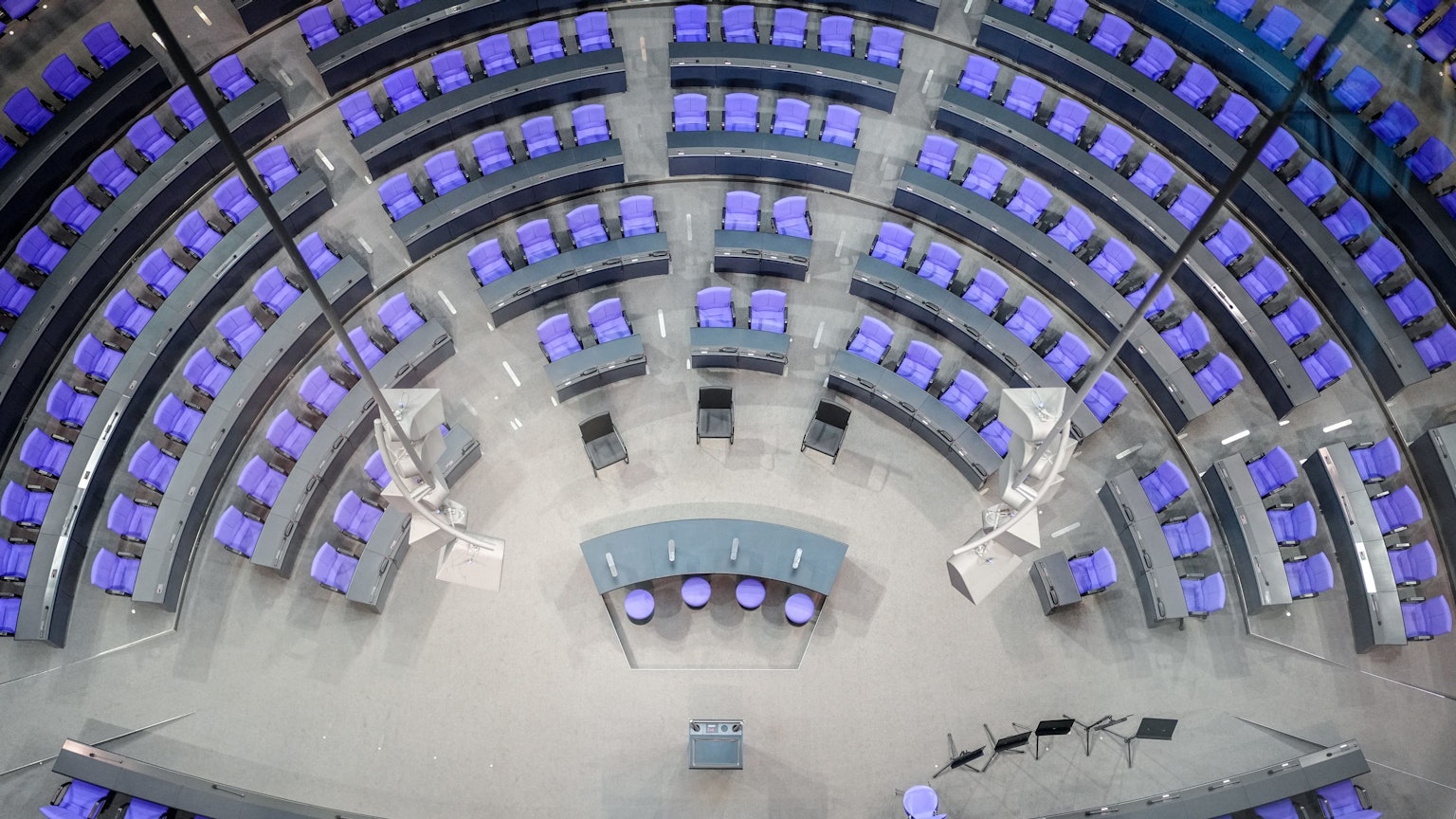 Blick in den Plenarsaal des Bundestags zu Beginn der Haushaltswoche nach der parlamentarischen Sommerpause.