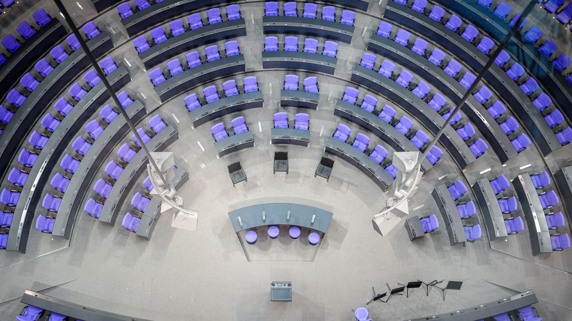 Blick in den Plenarsaal des Bundestags zu Beginn der Haushaltswoche nach der parlamentarischen Sommerpause.
