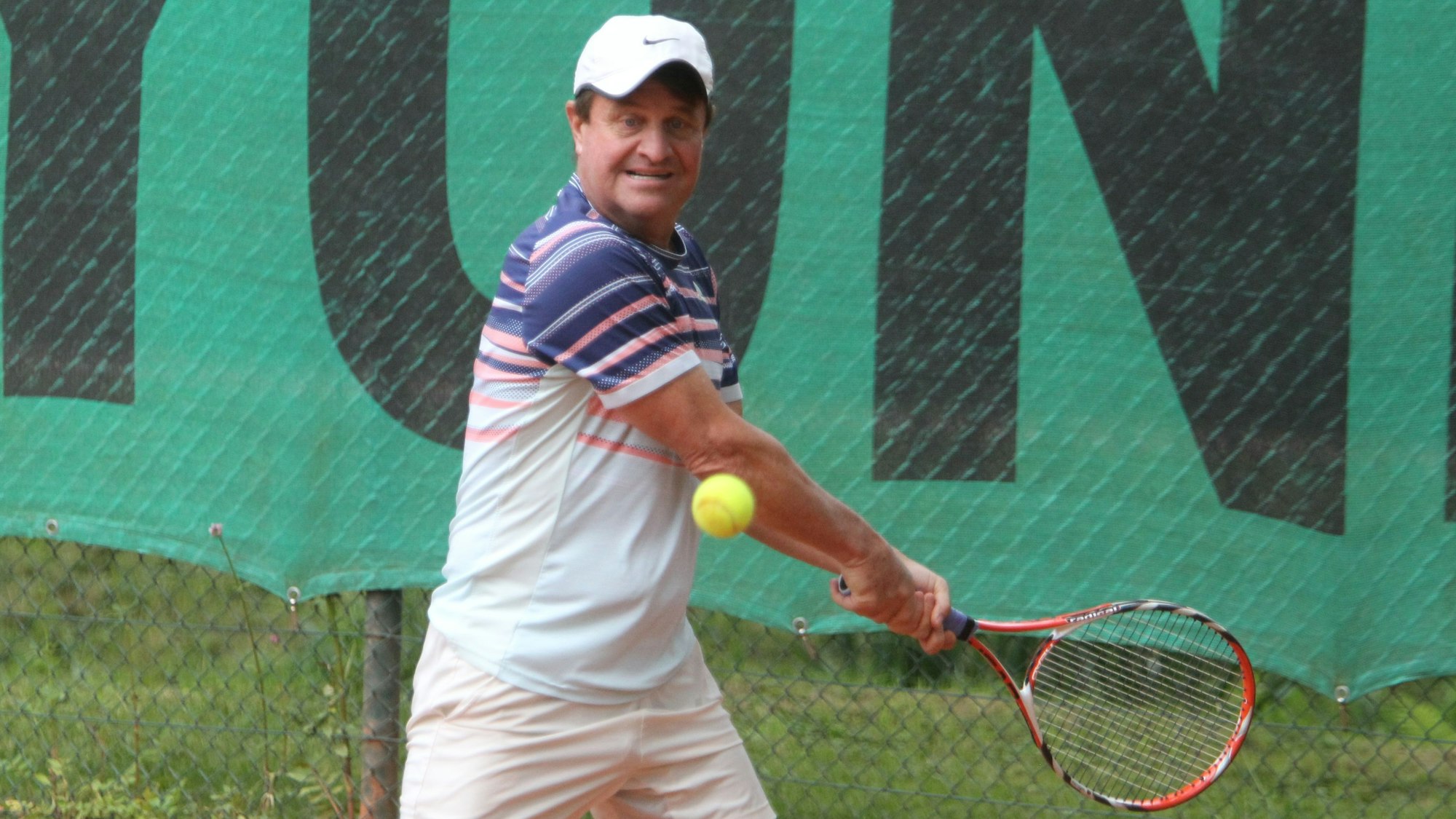 Tom Coulton verzichtete zugunsten seines Kumpels Jeremy Bates.