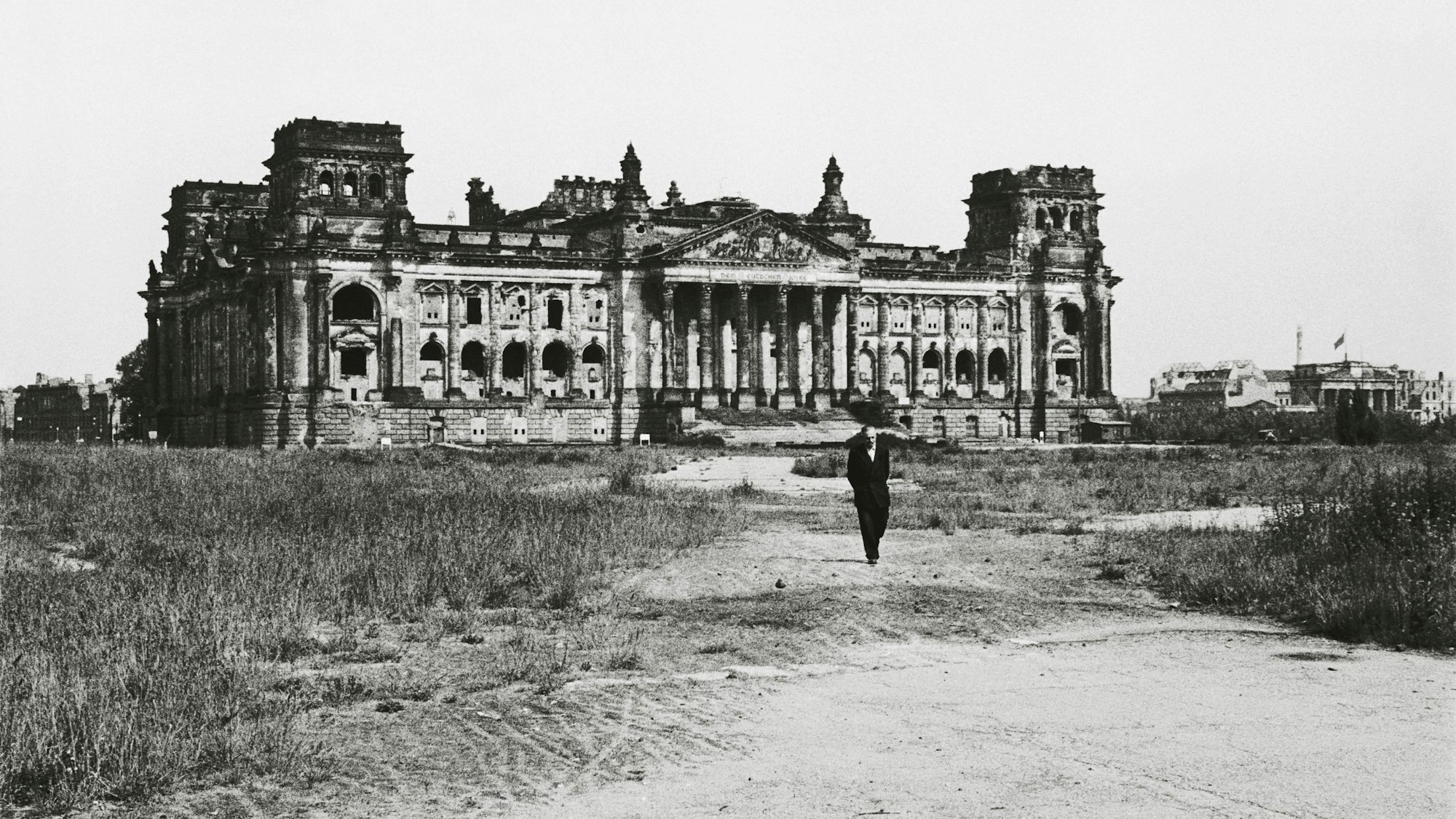 Der Reichstag in Berlin, 1955