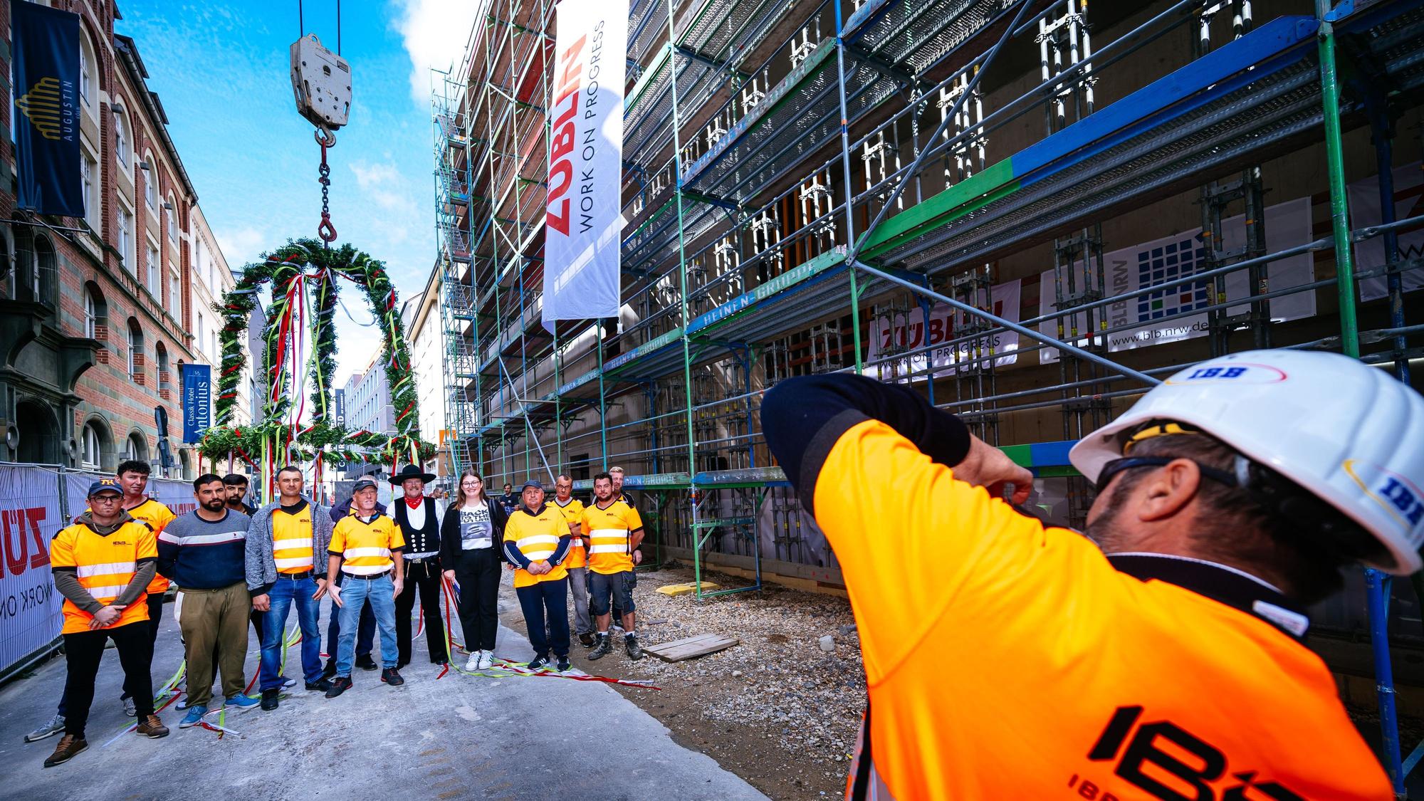 Richtfest - Hochmusikhochschule - Dagobertstr