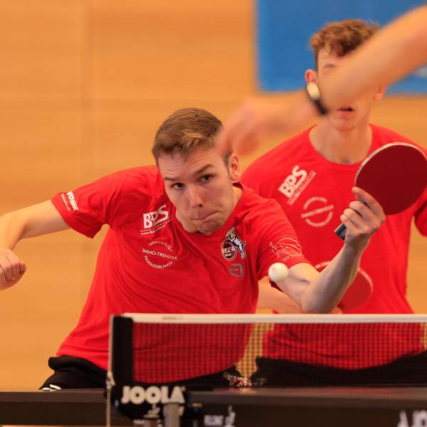 Tobias Hippler 1. FC Köln - Passau Bayern/Deutschland Tischtennis Herren, 2. Bundesliga, Saison 2022/2023 am 4.09.2022 in der Neuen Mehrzweckhalle TTC Fortuna Passau - 1. FC Köln *** Tobias Hippler 1 FC Köln Passau Bavaria Germany Table Tennis Men, 2 Bundesliga, Season 2022 2023 on 4 09 2022 in the New Multipurpose Hall TTC Fortuna Passau 1 FC Köln