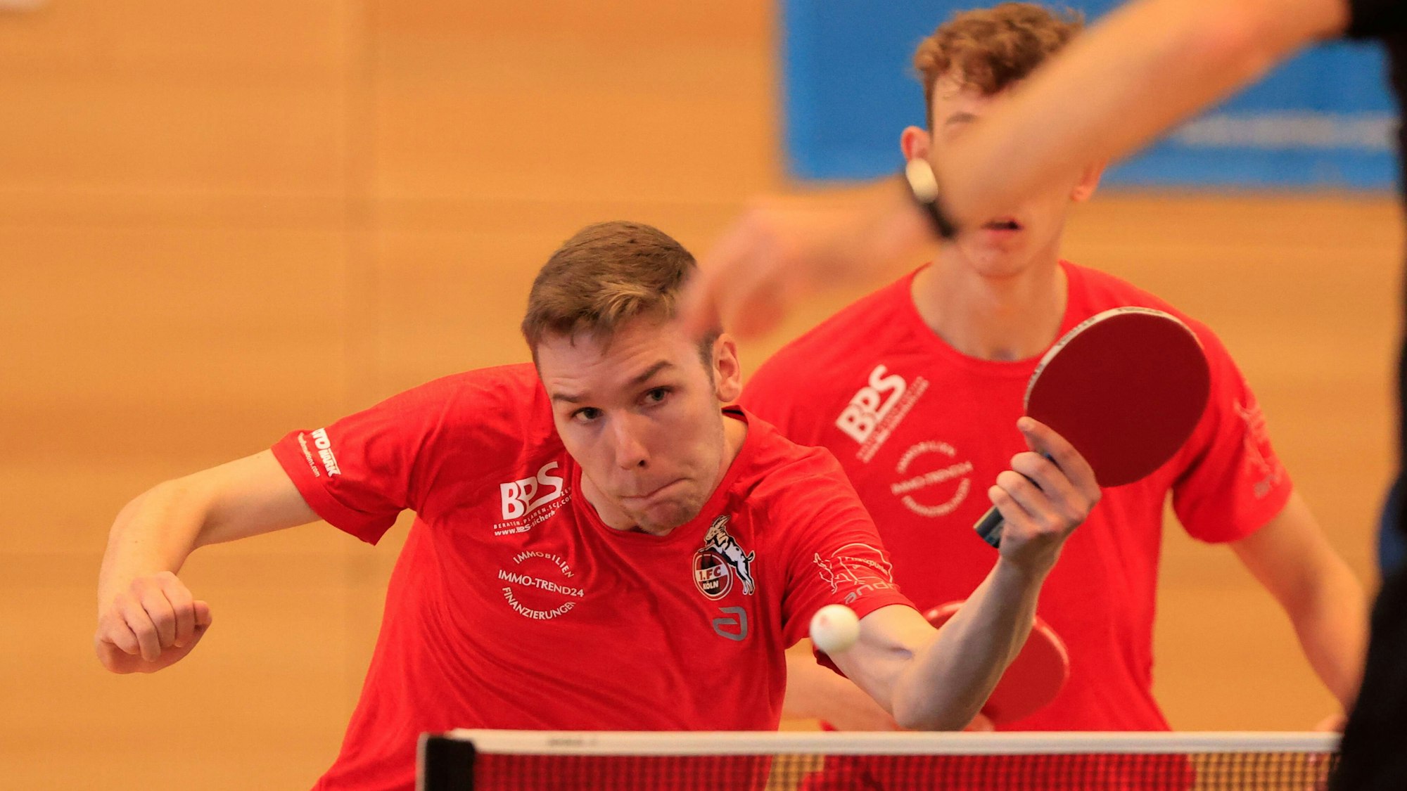 Tobias Hippler 1. FC Köln - Passau Bayern/Deutschland Tischtennis Herren, 2. Bundesliga, Saison 2022/2023 am 4.09.2022 in der Neuen Mehrzweckhalle TTC Fortuna Passau - 1. FC Köln *** Tobias Hippler 1 FC Köln Passau Bavaria Germany Table Tennis Men, 2 Bundesliga, Season 2022 2023 on 4 09 2022 in the New Multipurpose Hall TTC Fortuna Passau 1 FC Köln