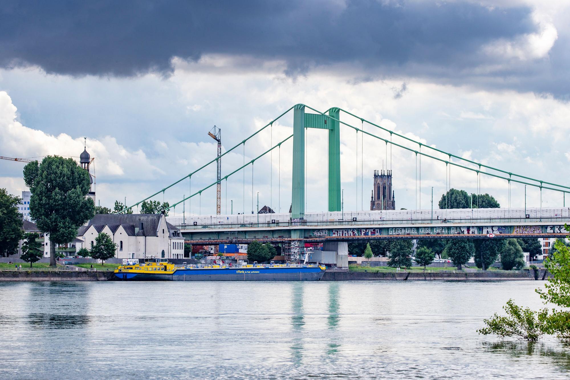 Die Sanierung der Mülheimer Brücke fällt aus dem Zeitplan