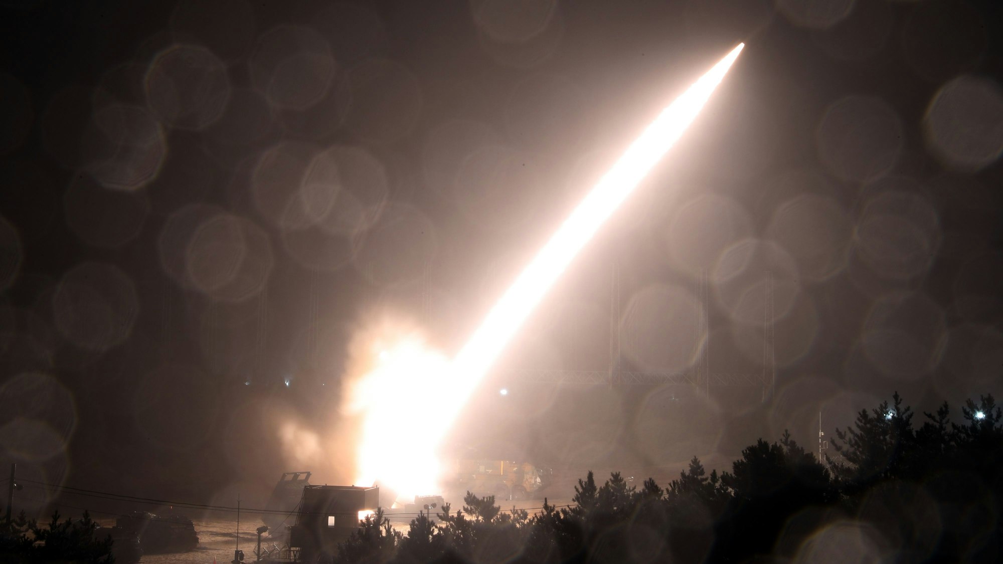 Laut Medienberichten könnte die Ukraine bald die Freigabe für den Einsatz amerikanischer ATACMS-Raketen gegen Ziele „tief in Russland“ erhalten. (Archivbild)