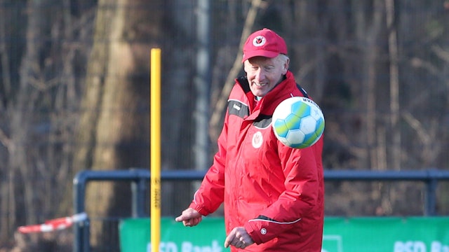 Vktoria Köln Regionalliga West Fußball Herren Zeugwart Thomas Gürtler 29.01.2014
Cologne third division West Football men Zeugwart Thomas Gürtler 29 01 2014