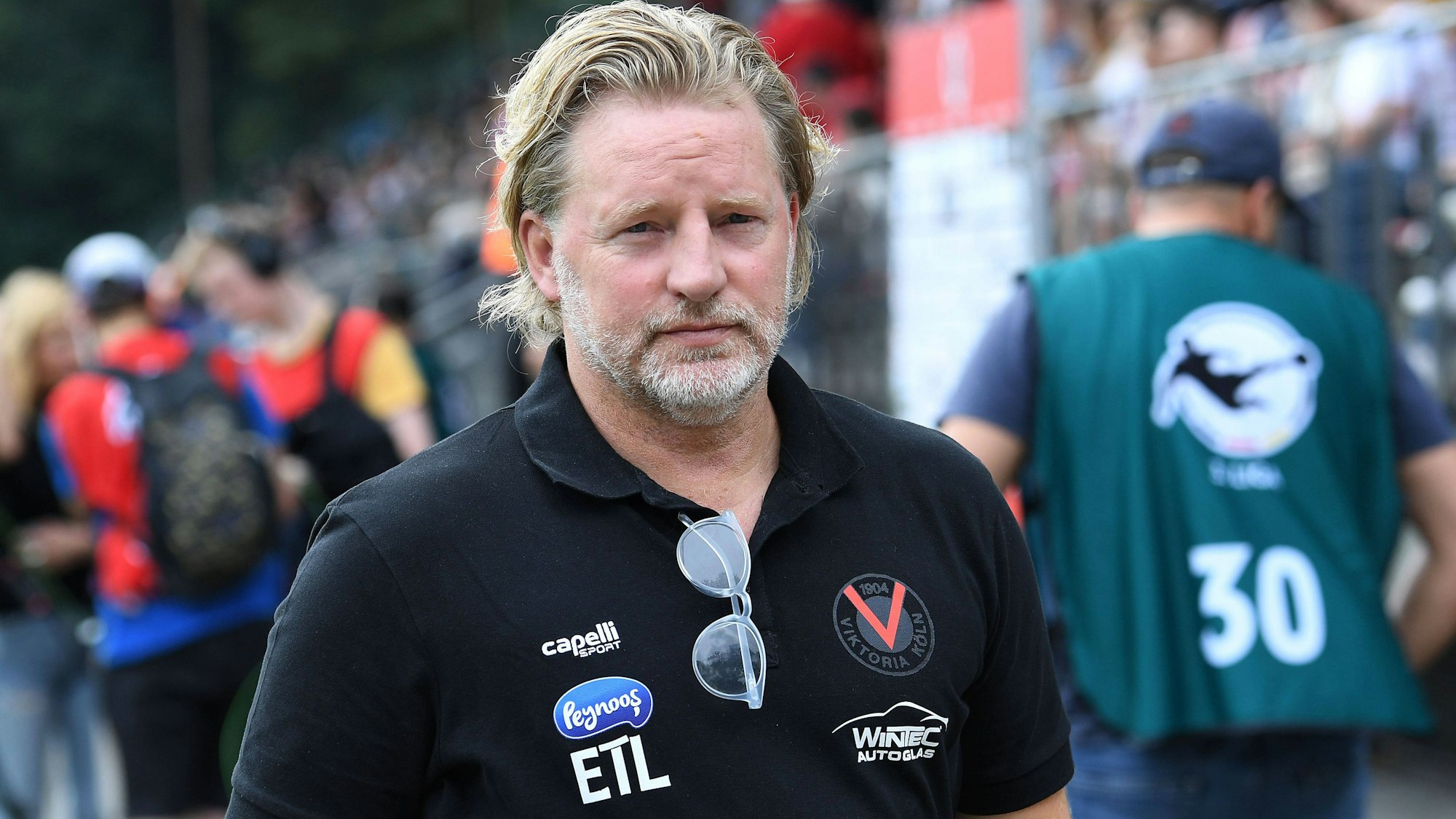 Fußball 3. Liga 1. Spieltag FC Viktoria Köln - Dynamo Dresden am 04.08.2024 im Sportpark Höhenberg in Köln Stephan Küsters Sportlicher Leiter Köln DFB regulations prohibit any use of photographs as image sequences and/or quasi-video. *** Soccer 3 Liga 1 Matchday FC Viktoria Köln Dynamo Dresden on 04 08 2024 at Sportpark Höhenberg in Cologne Stephan Küsters Sport Manager Cologne DFB regulations prohibit any use of photographs as image sequences and or quasi video xRx