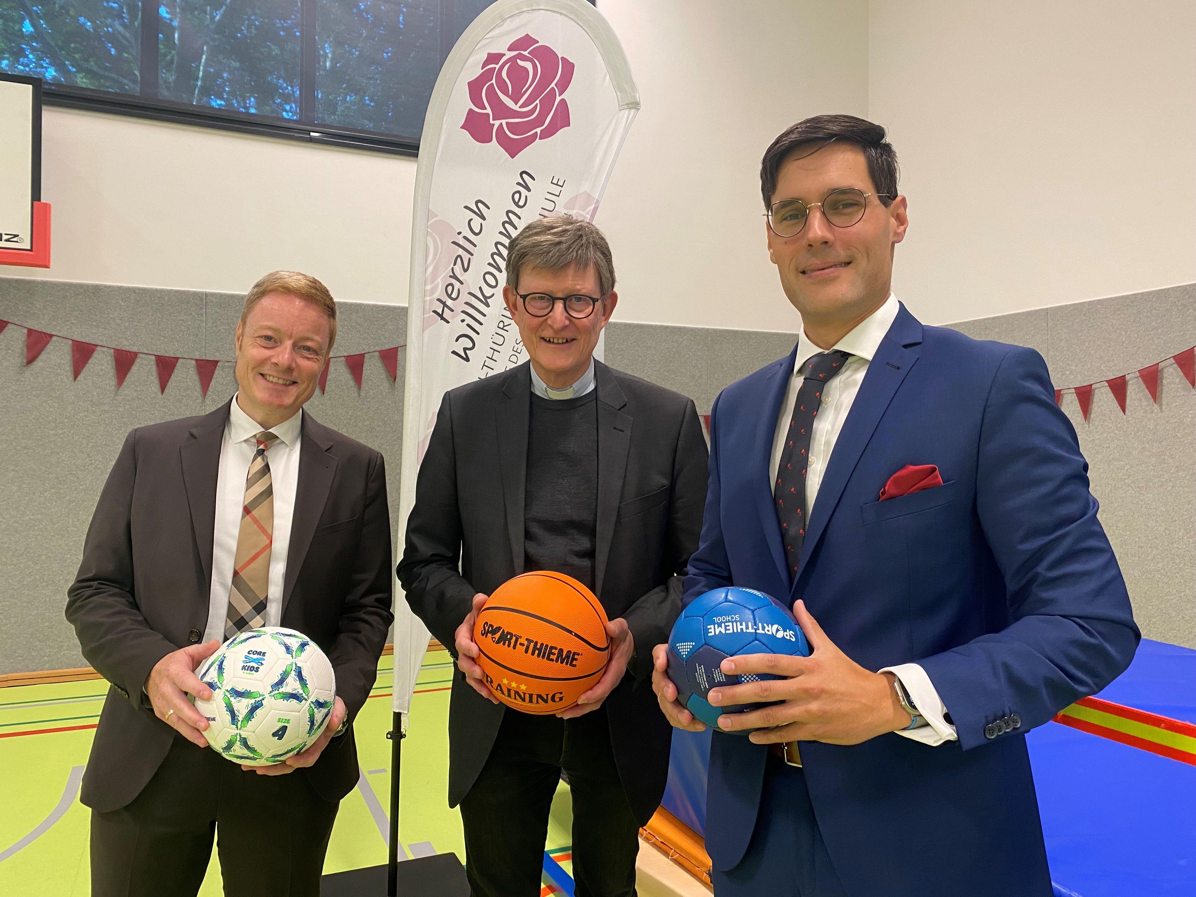 Brühl: Kardinal Woelki verrät in Turnhalle seine Ängste als Schüler ...