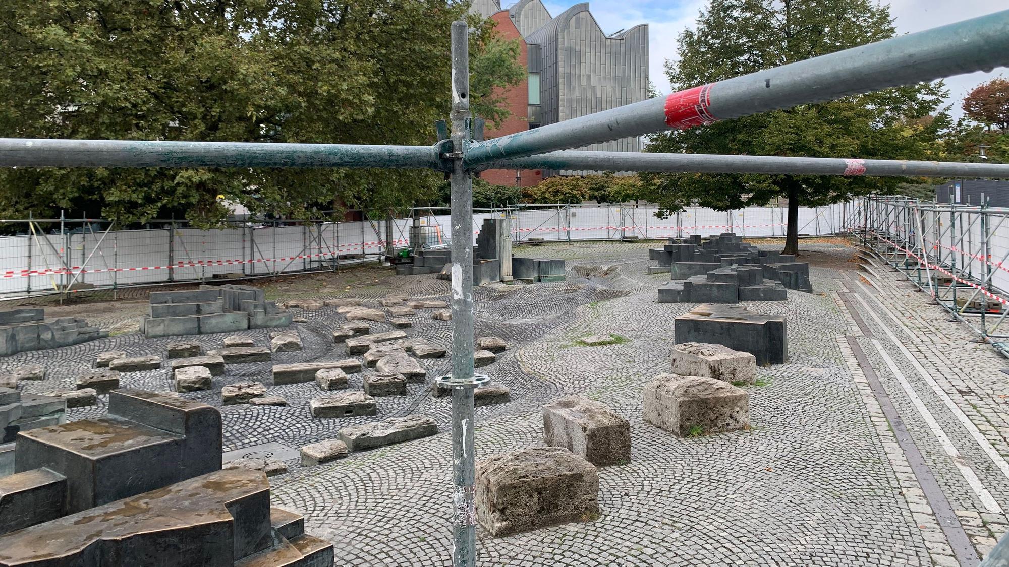 Der Paolozzibrunnen in der Altstadt wird saniert.