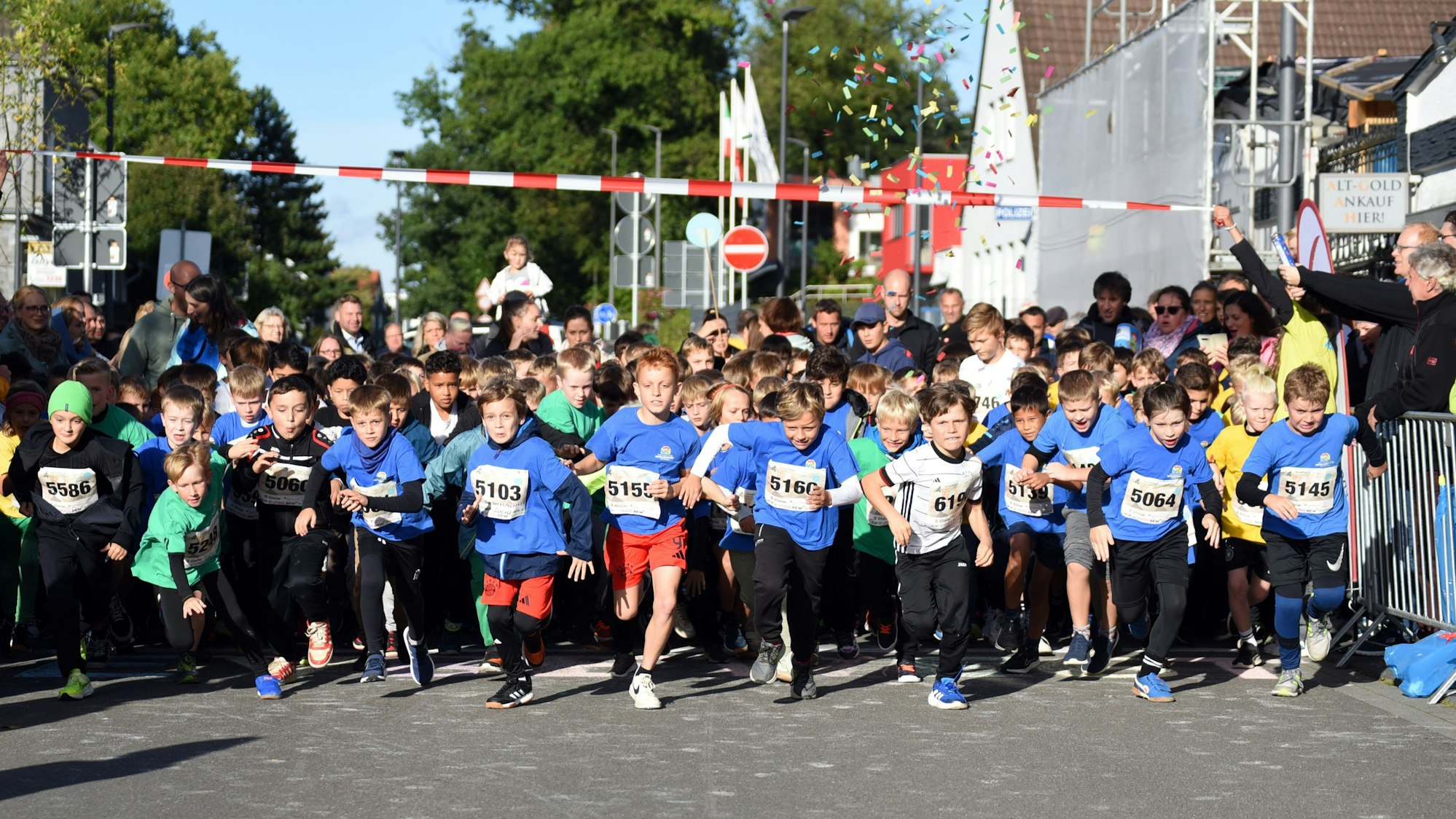 Foto vom Start eines Kinderlaufes