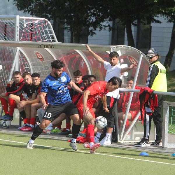 Rheidts Omar Saleh (links) im Duell mit Wootaek Choi.