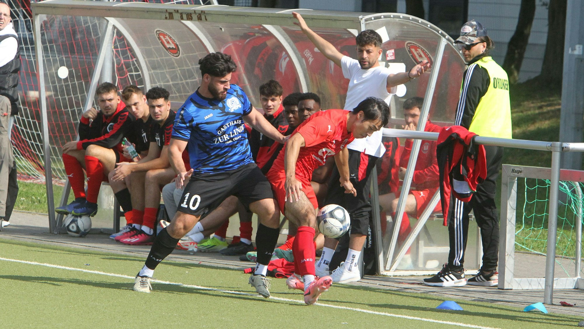 Rheidts Omar Saleh (links) im Duell mit Wootaek Choi.