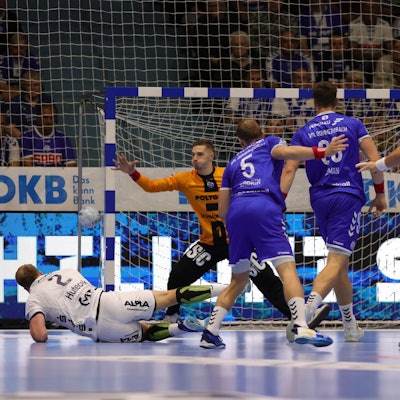 Zu sehen ist eine Szene aus dem Handball