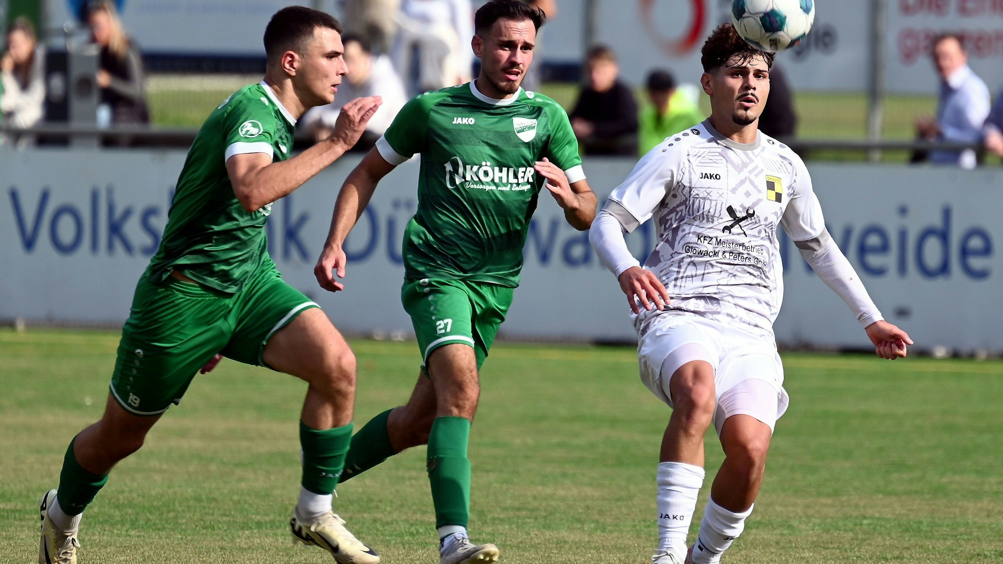 15.09.2024, Fussba ll Flittard - Deutz
rechts: Volkan Sevinc (Deutz)
mitte: Felix Koch (Flittard)
Foto: Uli Herhaus