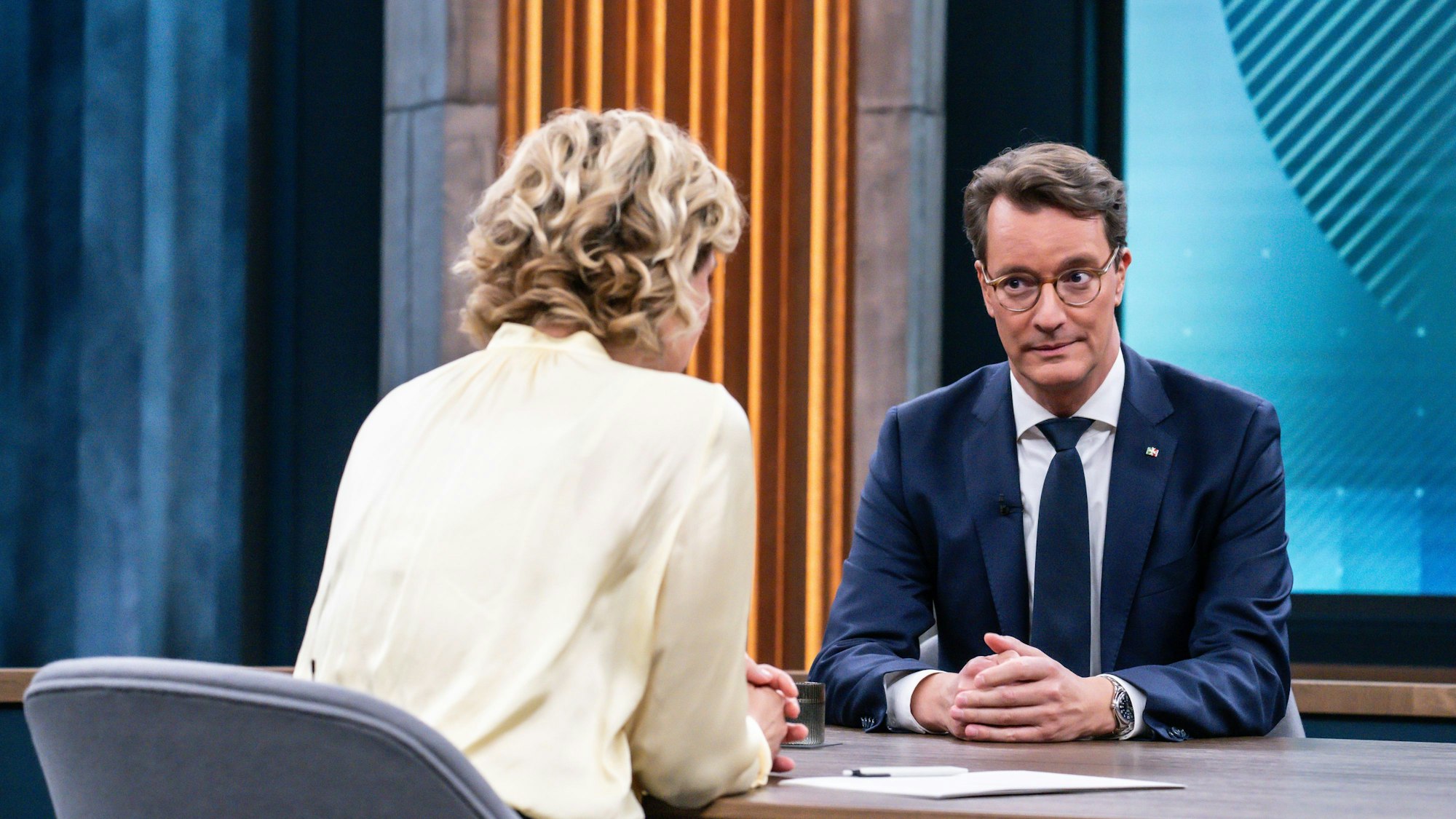 Caren Miosga und Hendrik Wüst (CDU)