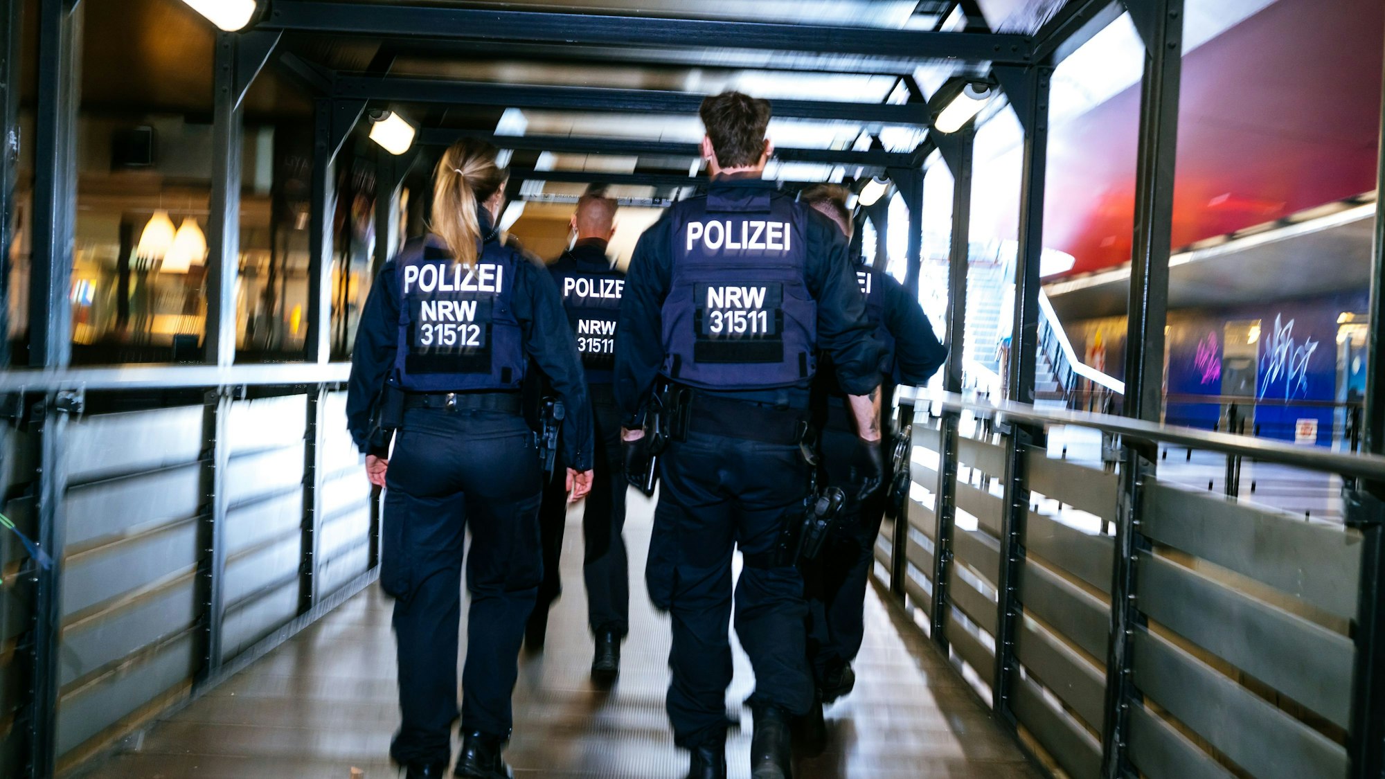 Razzia Waffenverbotszone - Wiener Platz