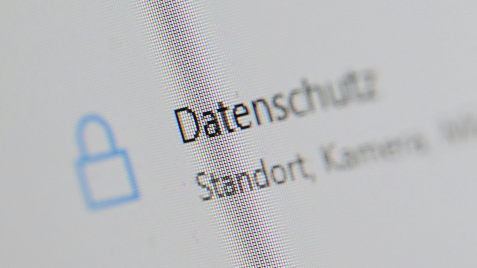Ein Hinweis „Datenschutz“ ist auf einem Computerbildschirm dargestellt.