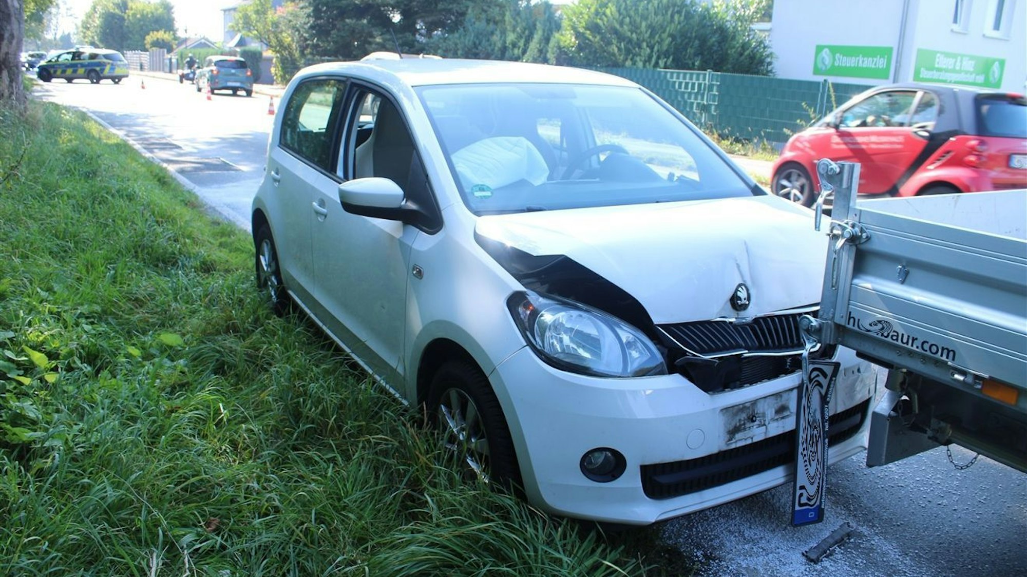 Das Unfallauto nach dem Aufprall.