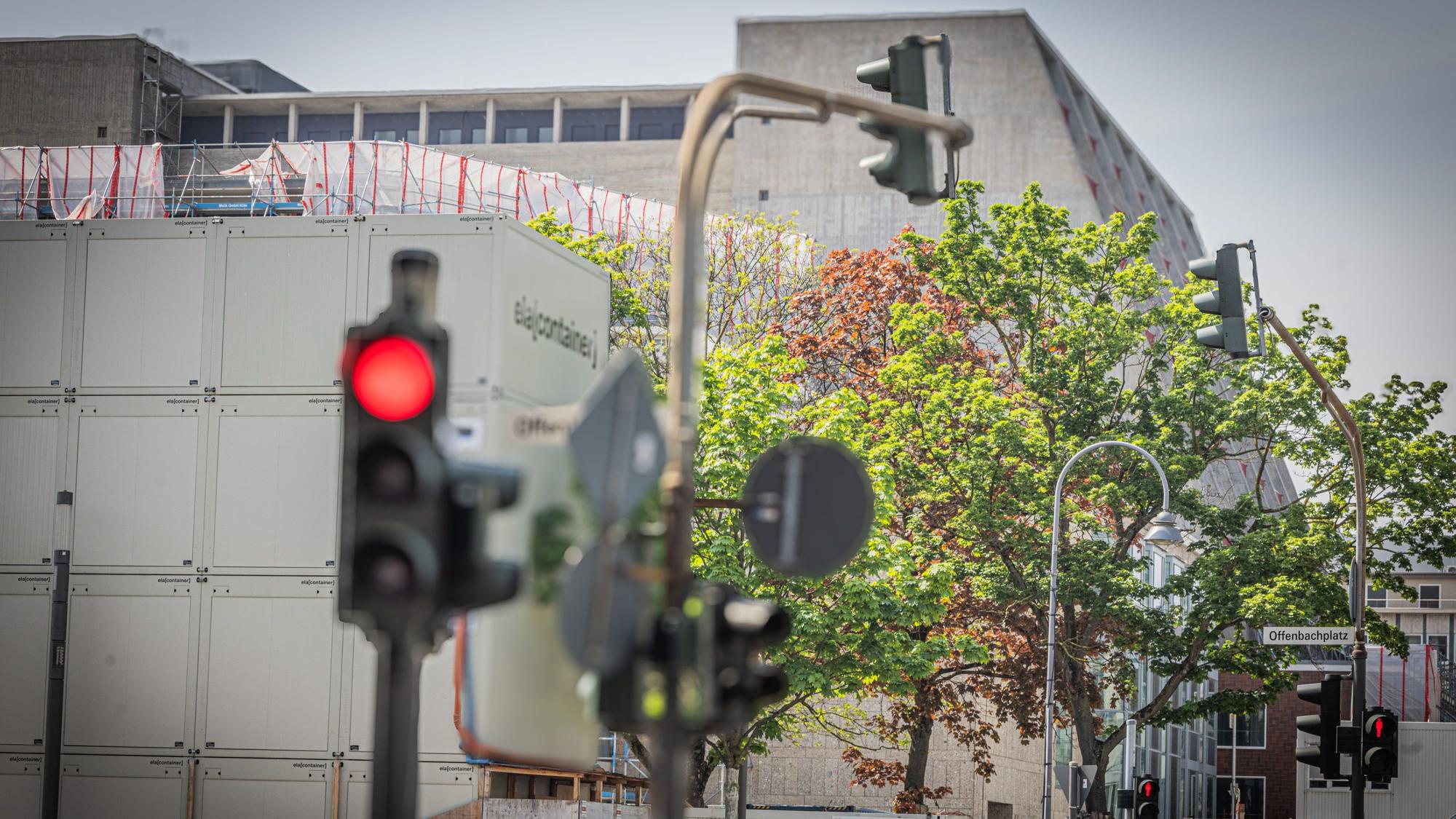 Die Opern-Baustelle am Kölner Offenbachplatz.
