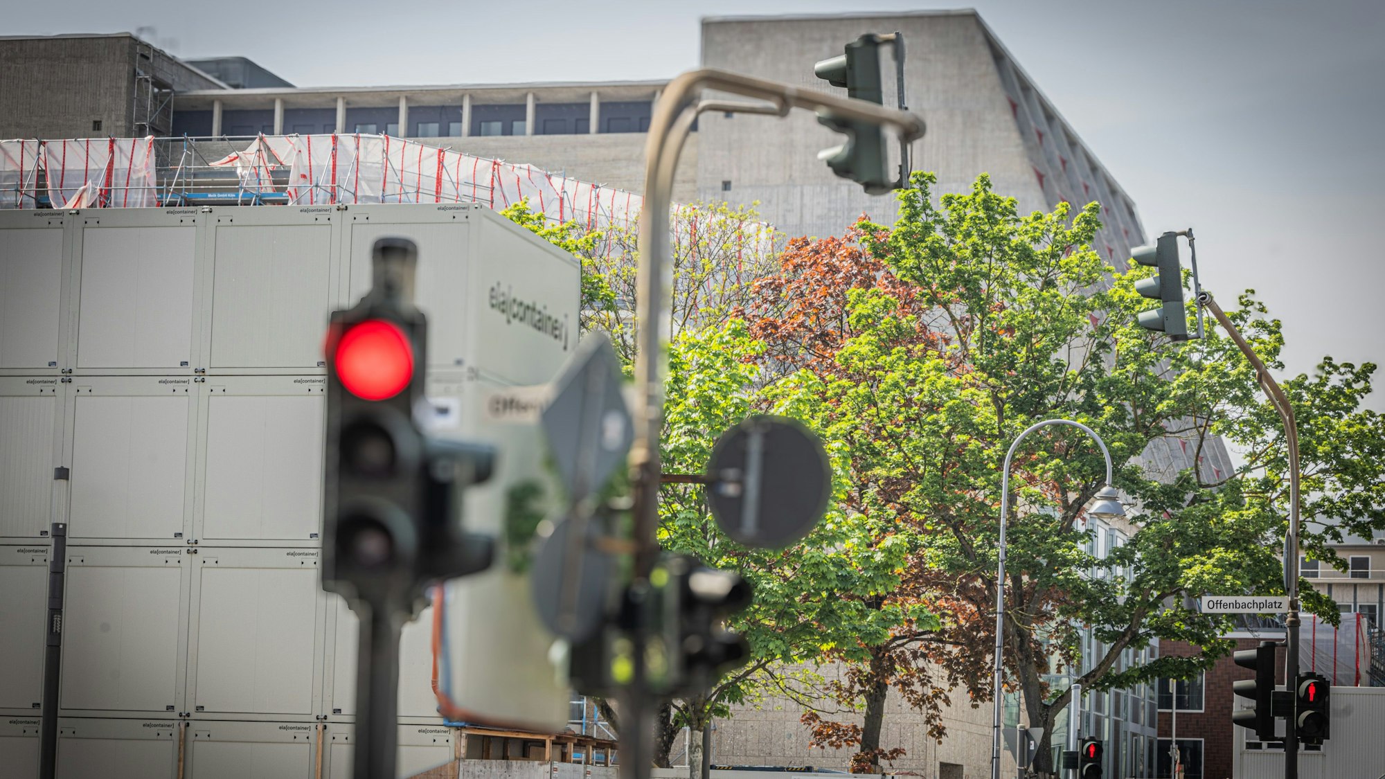 Die Opern-Baustelle am Kölner Offenbachplatz.