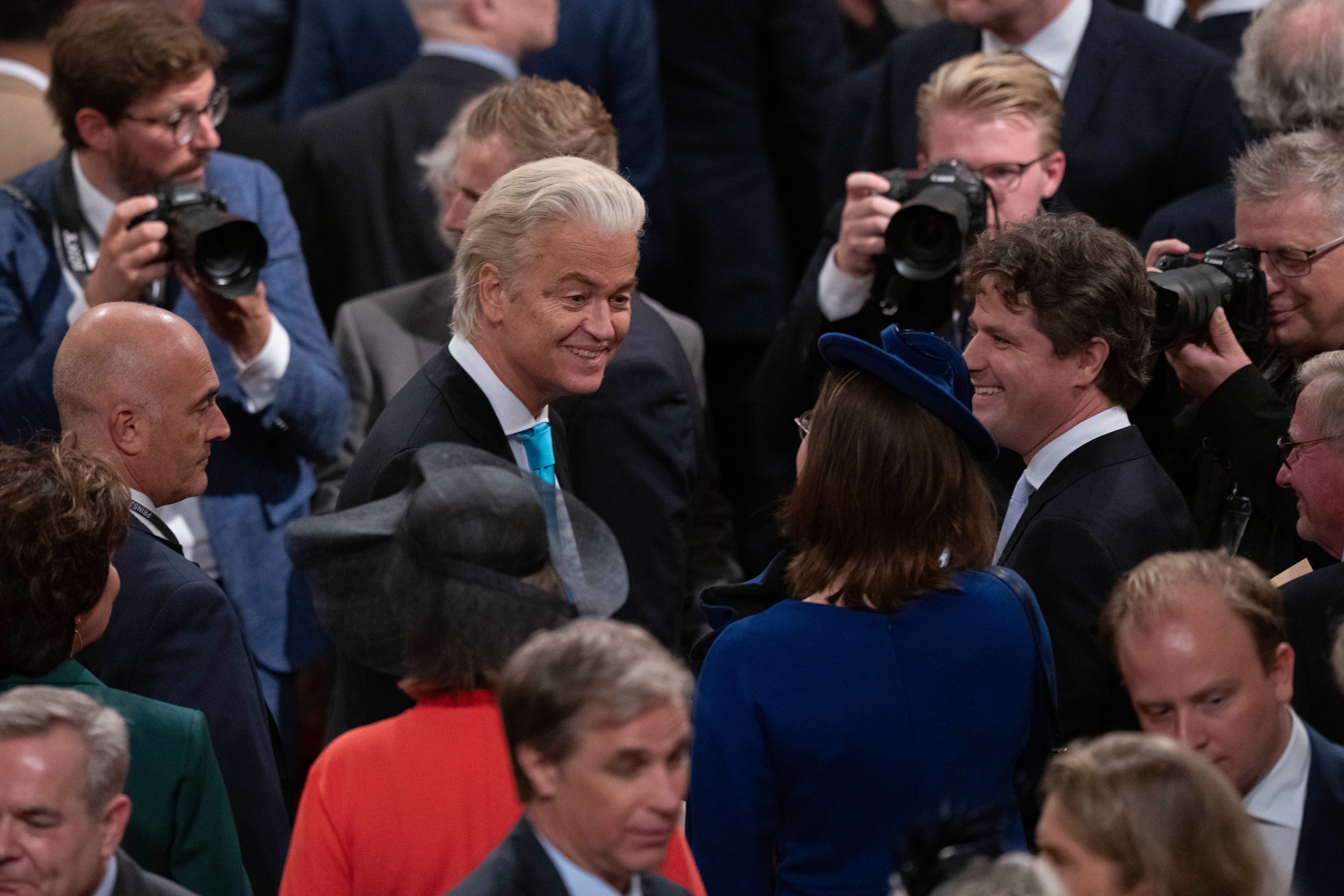 17.09.2024, Niederlande, Den Haag: Geert Wilders, Vorsitzender der rechtspopulistischen Partei für die Freiheit in den Niederlanden, kommt zu einer Zeremonie, bei der der niederländische König Willem-Alexander die politischen Pläne und den Haushalt der neuen Regierung für das kommende Jahr vorstellt.