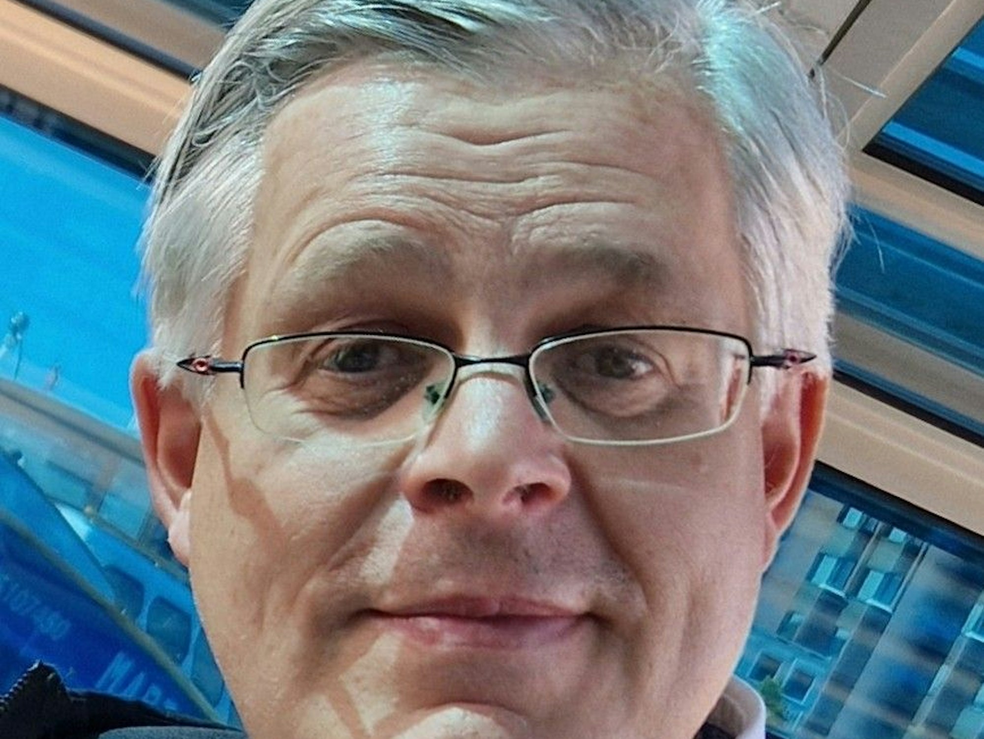 Das Bild zeigt Bernd Ontijd