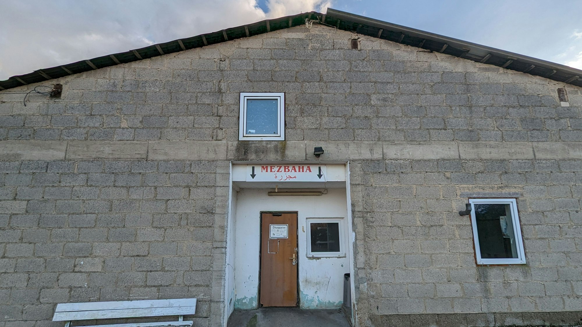 Auf dem Foto ist der Schlachthof in Hürth zu sehen.