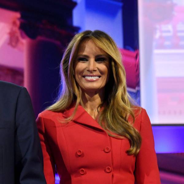 Donald Trump (l.) mit seiner Frau Melania beim Parteitag der Republikaner im Juli. (Archivbild)