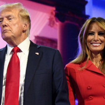 Donald Trump (l.) mit seiner Frau Melania beim Parteitag der Republikaner im Juli. (Archivbild)