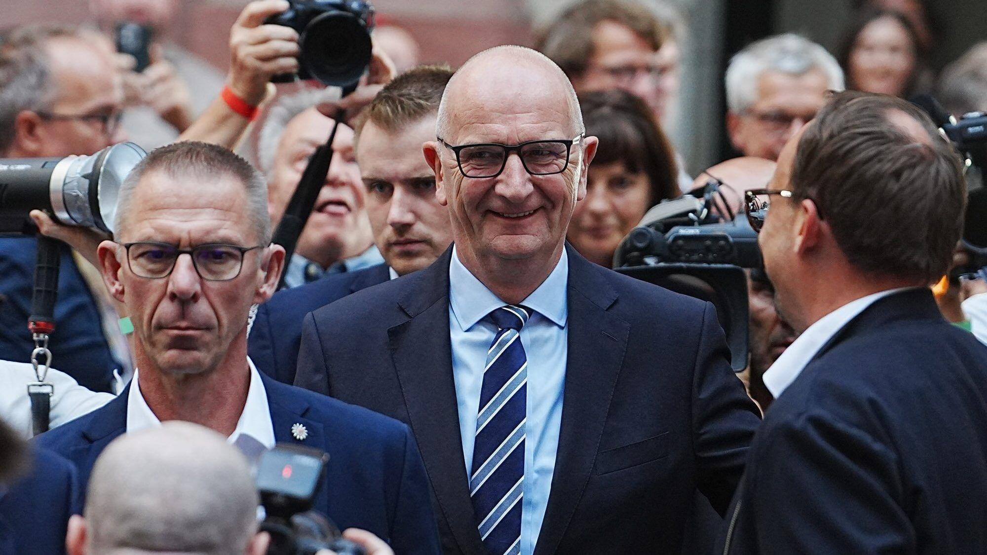 22.09.2024, Brandenburg, Potsdam: Dietmar Woidke, Ministerpräsident und Vorsitzender der SPD in Brandenburg kommt nach Bekanntgabe der ersten Prognosen zur SPD-Wahlparty. In Brandenburg fand am Sonntag die Landtagswahl statt. Foto: Kay Nietfeld/dpa +++ dpa-Bildfunk +++