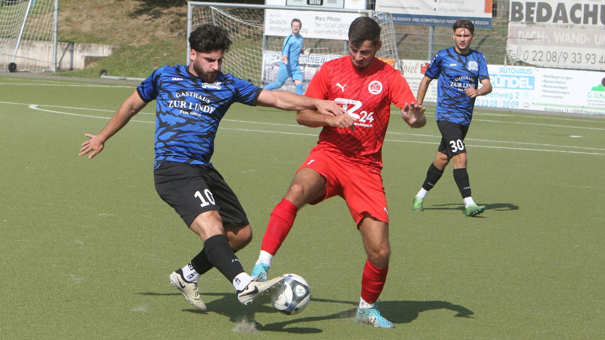 Omar Saleh (links) erzielte die Rheidter Führung.