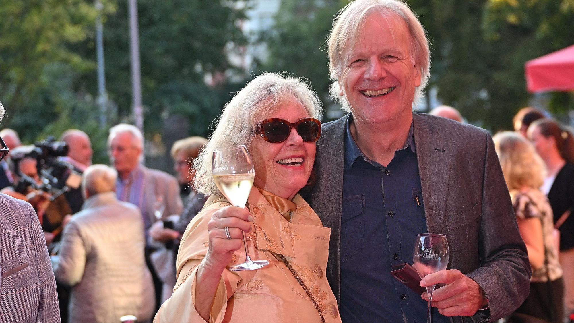 Ingrid Koshofer mit Martin Rölen