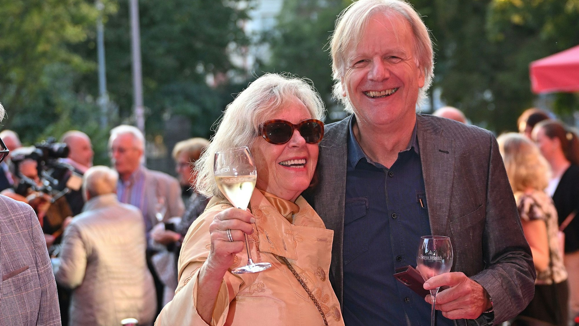 Ingrid Koshofer mit Martin Rölen