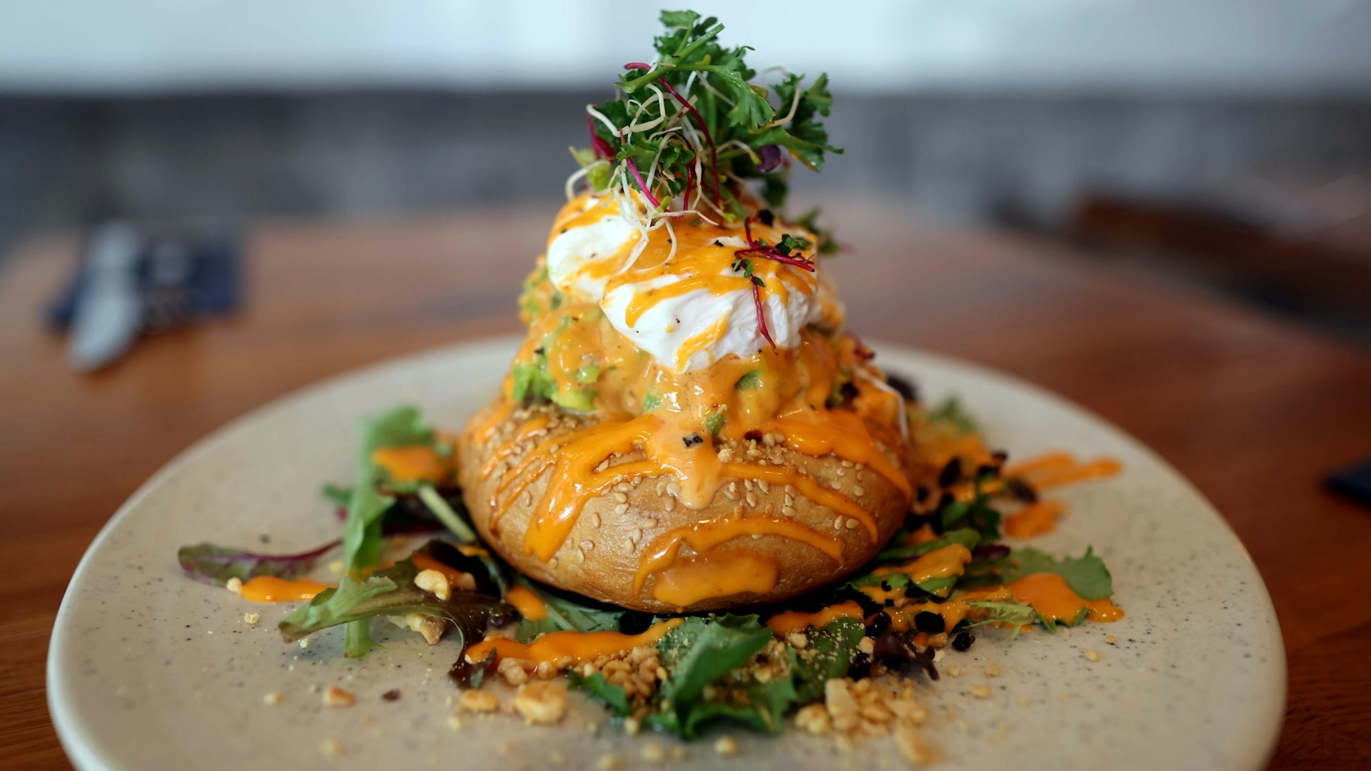 Eggs Benedict auf Brioche im „Esszimmer“