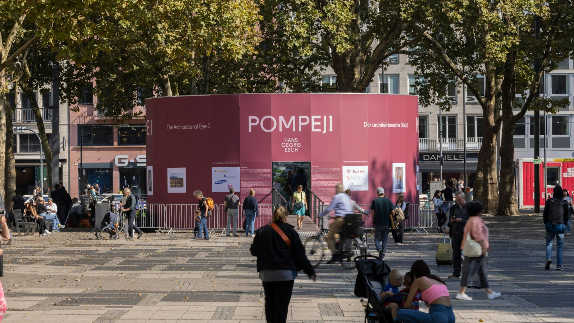 360-Grad-Panorama auf das alte Pompeji in der Rotunde auf dem Neumarkt.