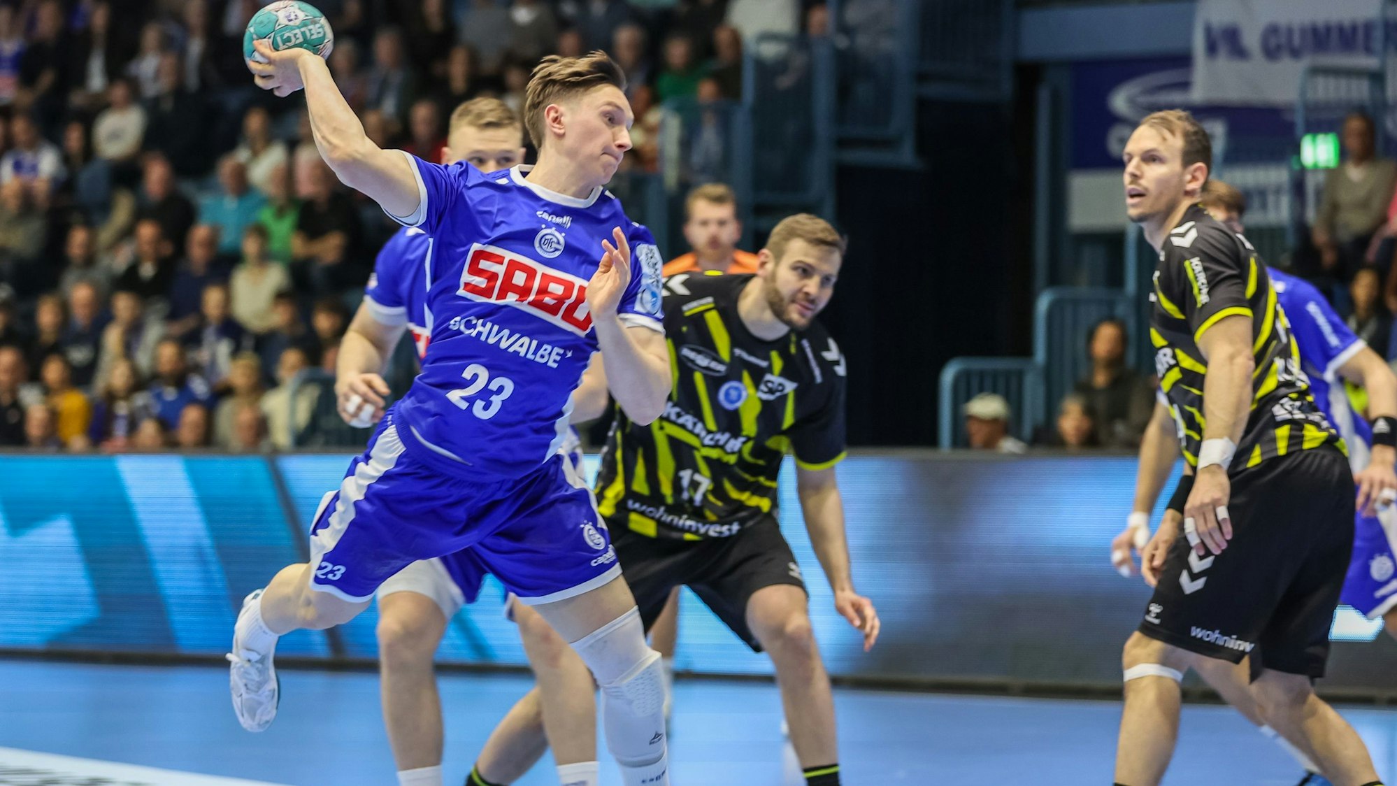 Szene aus einem Handballspiel der Männer