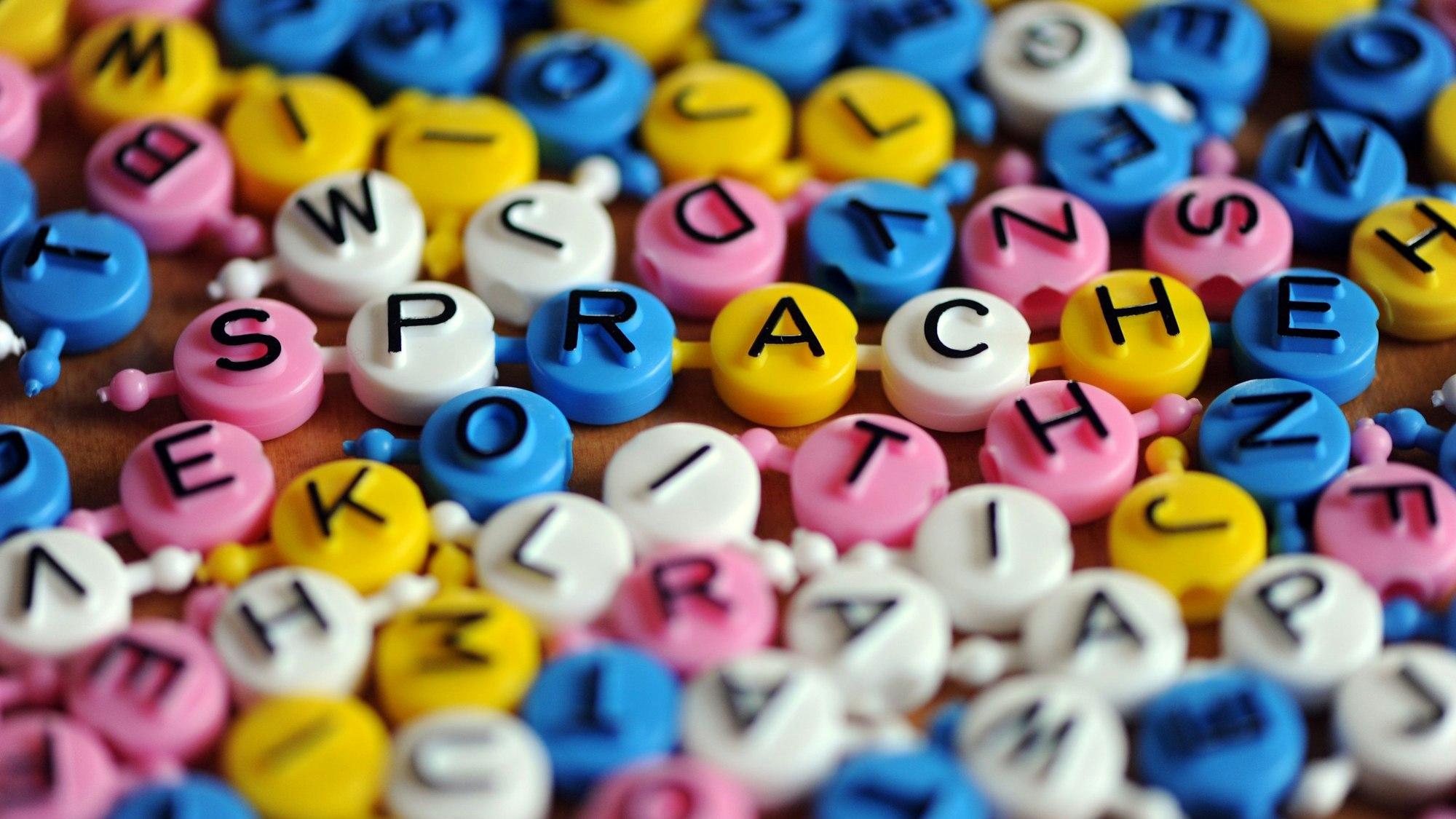 In der deutschen Sprache gibt es viele englische Wörter. Nicht alle machen Sinn.