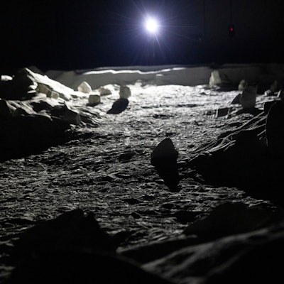 Luna bietet Astronauten und Wissenschaftlern mondähnliche Bedingungen für Mondmission-Training sowie Material- und Ausrüstungsprüfung.