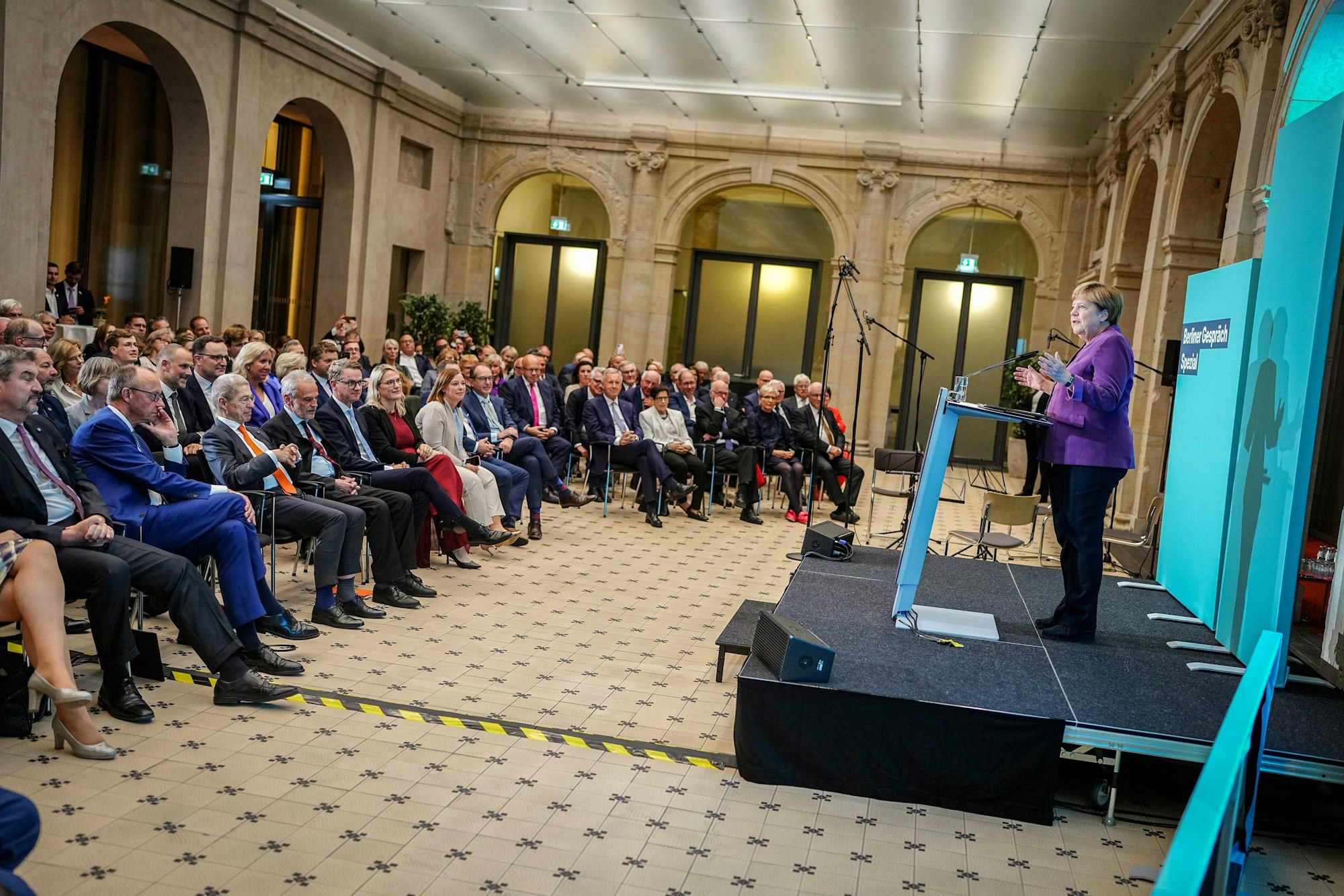 Angela Merkel spricht beim Berliner Gespräch Spezial zum 70. Geburtstag der früheren Bundeskanzlerin.