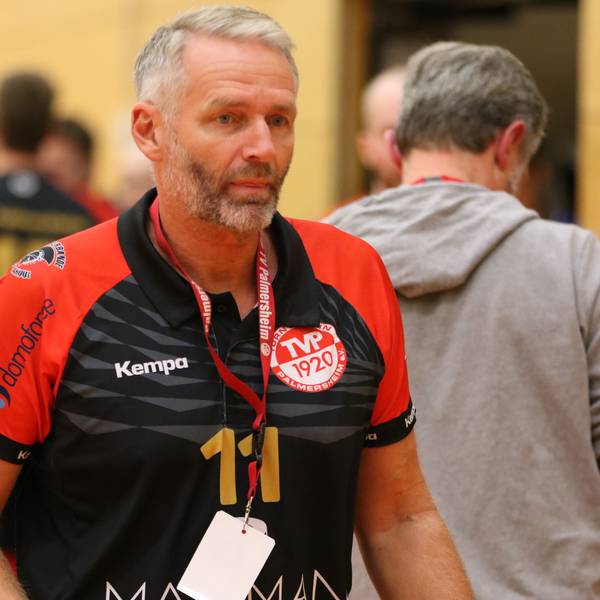 Porträt-Aufnahme des Palmersheimer Trainers Peter Trimborn.