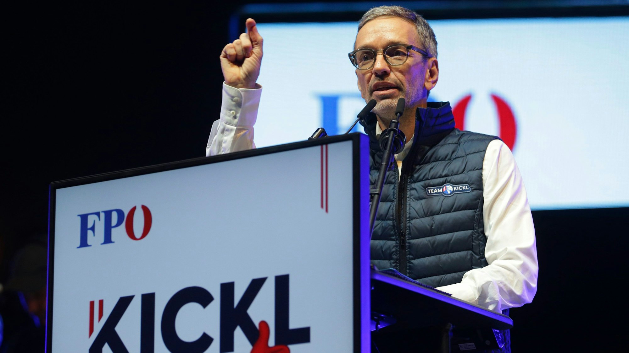 Herbet Kickl bei der finalen Wahlkampfveranstaltung der FPÖ am Freitagabend.