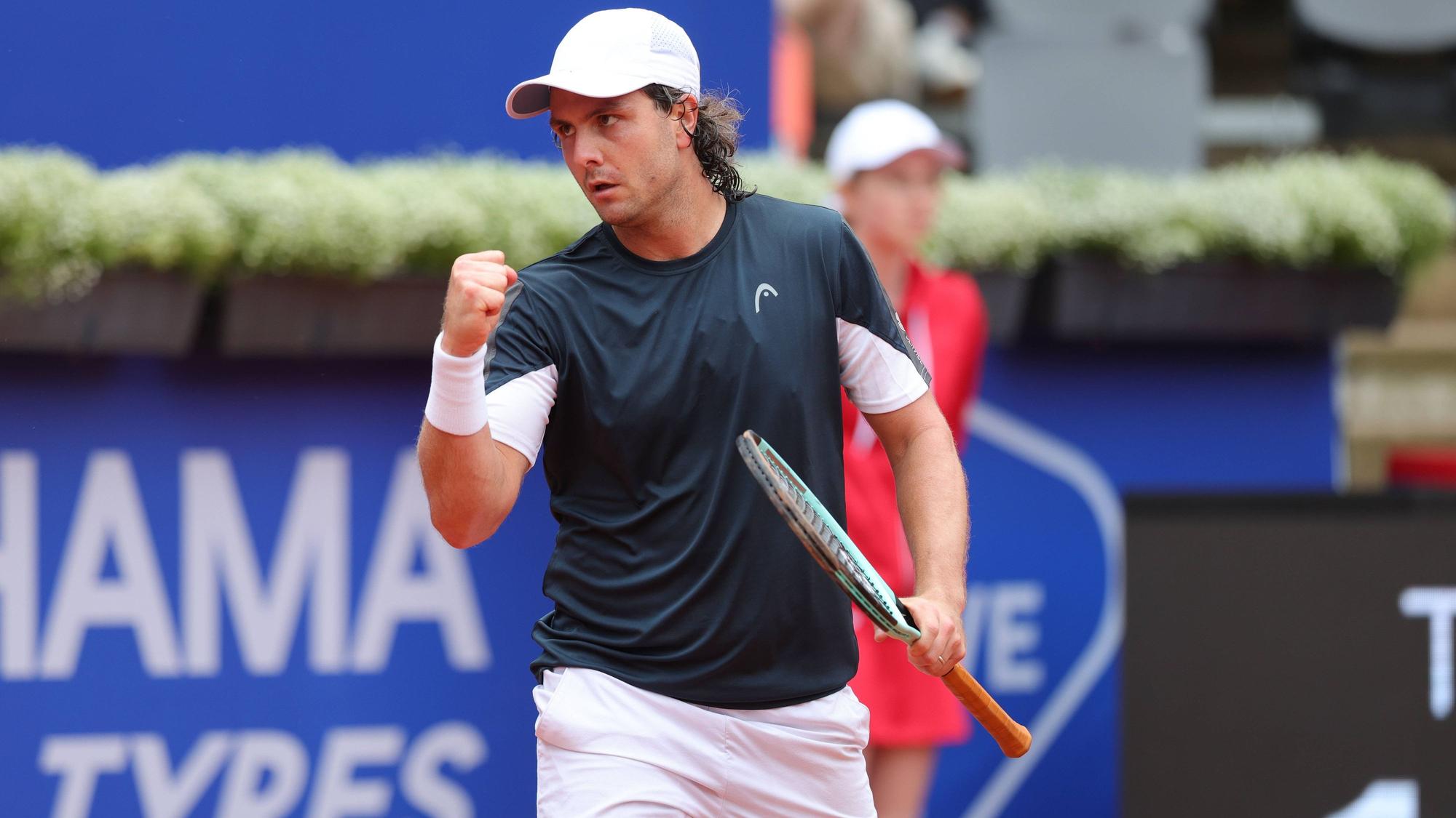 Tennis Herren ATP, Tennis Herren Tennis Herren Tour 500 European Open Hamburg, Hamburg Open ATP 500 2024 Qualifikationsrunde , 13.07.2024, Marco Trungelliti ARG freut sich über den gewonnen Aufschlag *** Tennis Men ATP, Tennis Men Tour 500 European Open Hamburg, Hamburg Open ATP 500 2024 Qualifying Round , 13 07 2024, Marco Trungelliti ARG is happy about winning the serve Copyright: FernandoxSoares